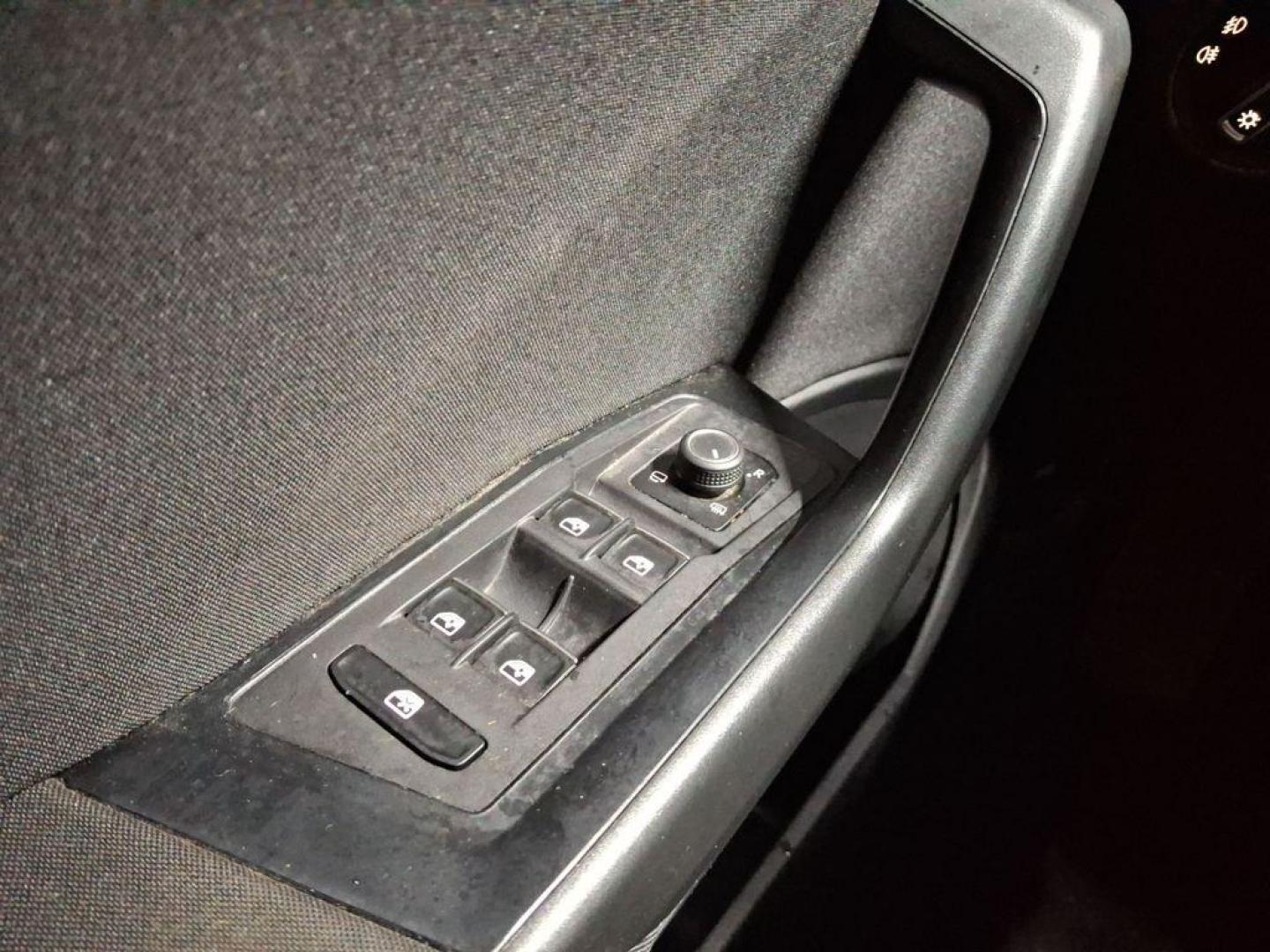 Volkswagen T-Roc Advance R-Line 1.0 TSI 81 kW (110 CV)