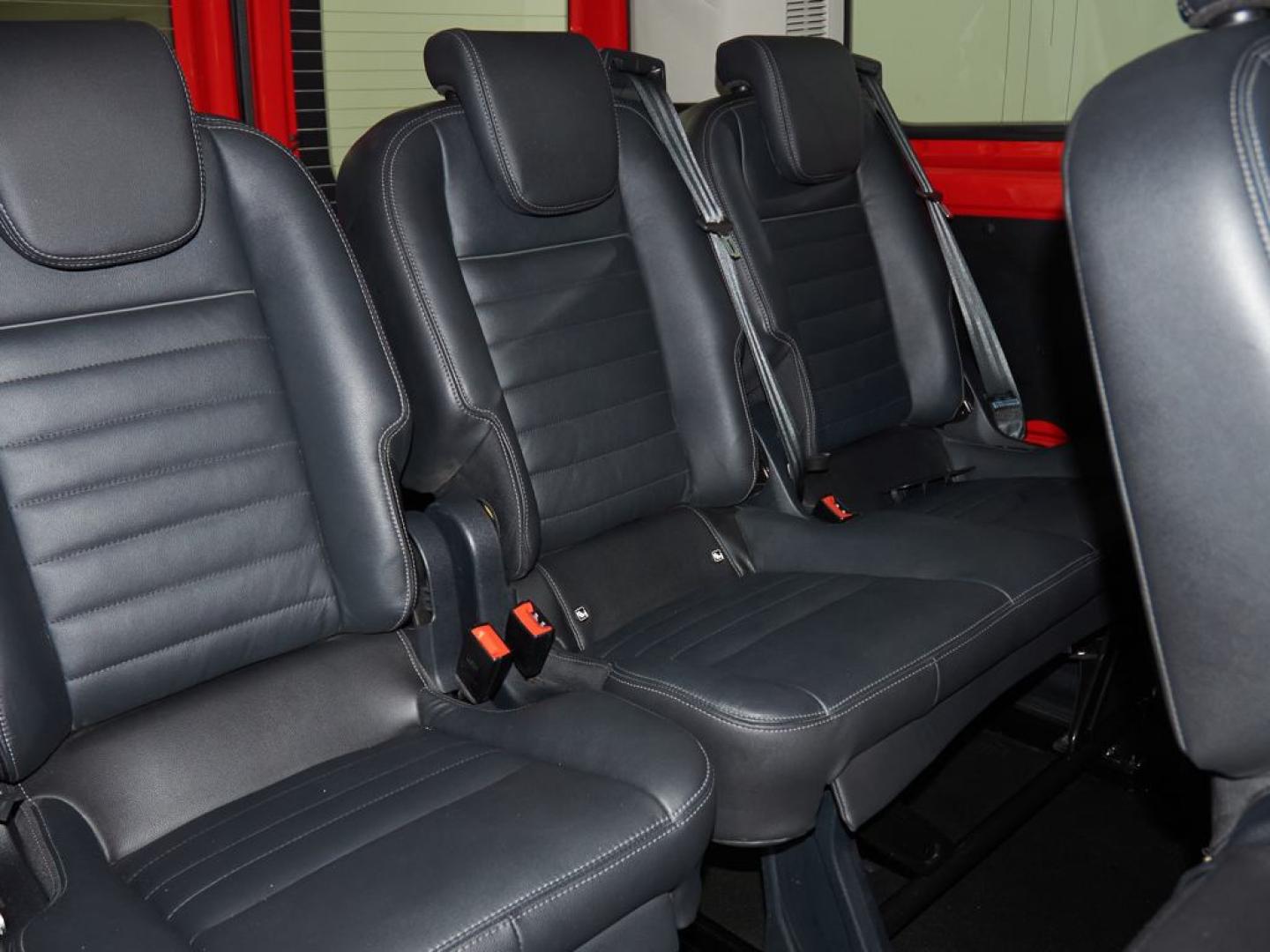 Ford Transit Custom FT 320 L1 Kombi 2.0 Ecoblue Trail 136