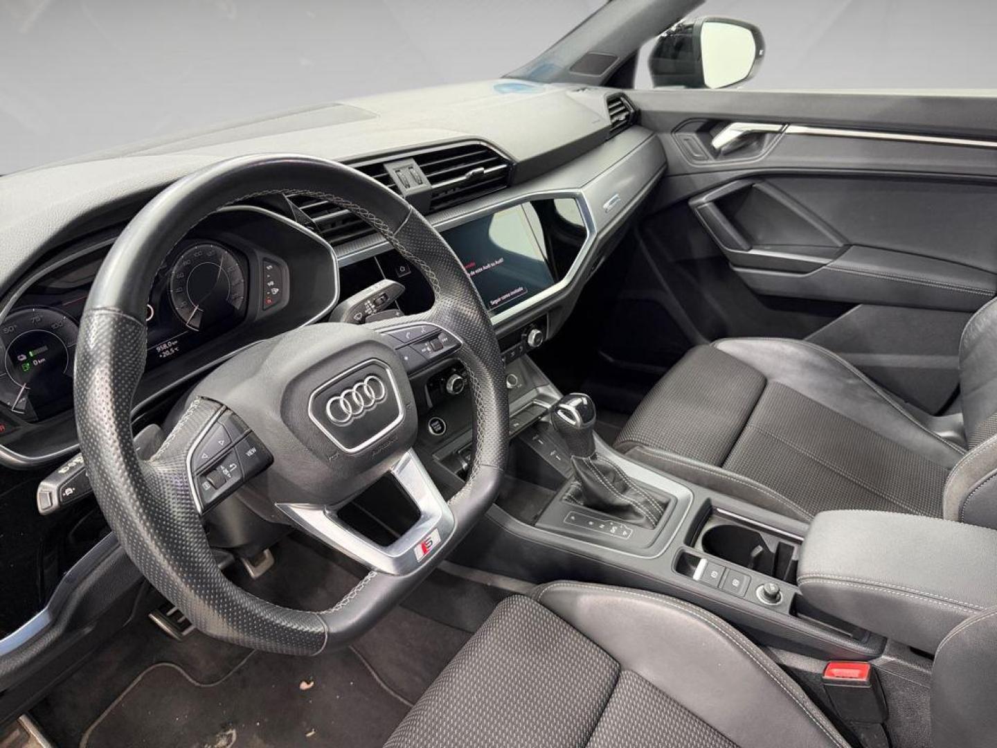 Audi Q3 Sportback TFSIe Black Line 45 TFSI e 180 kW (245 CV) S tronic