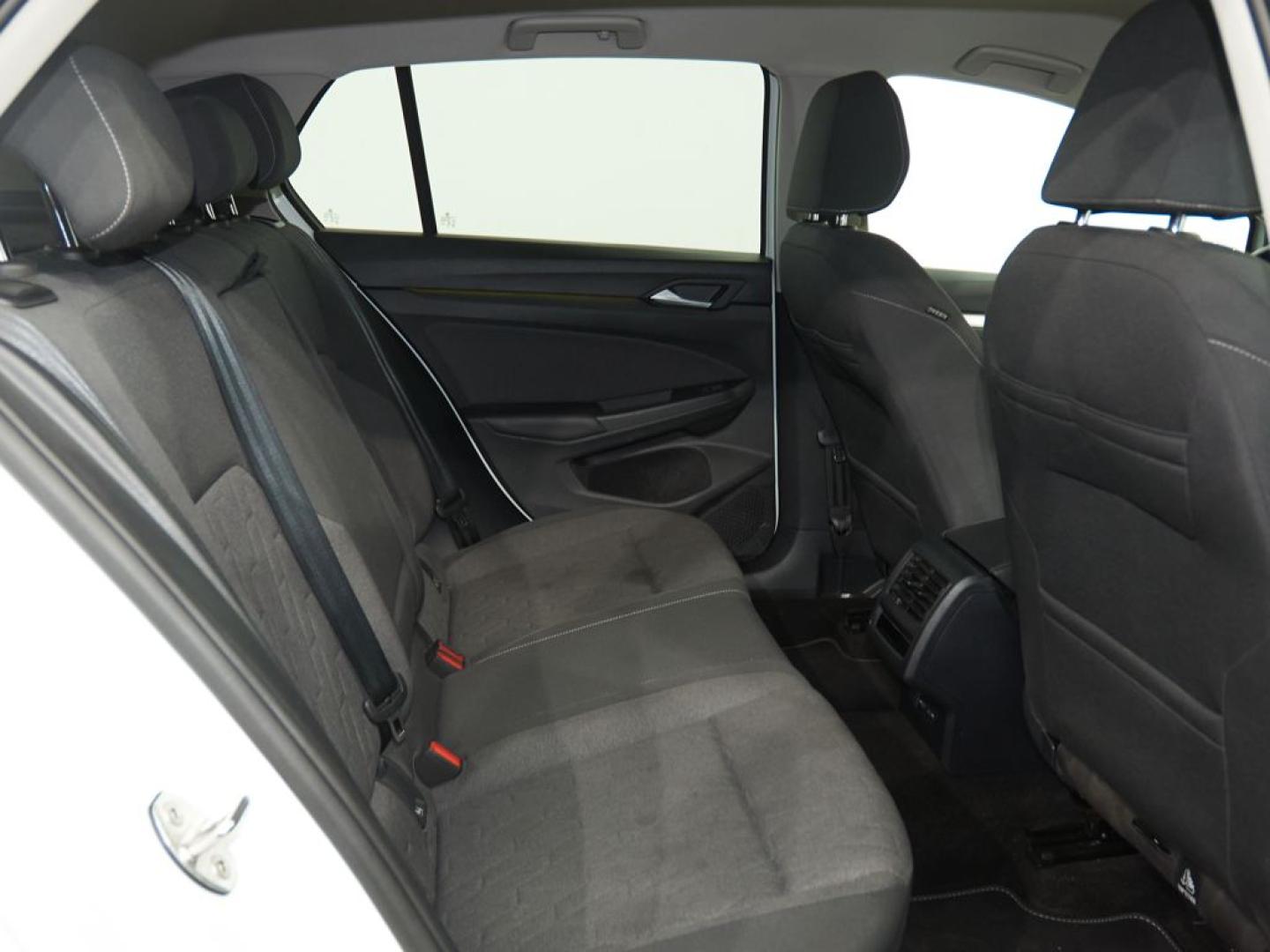 Volkswagen Golf 1.5 TSI Mas 85kW