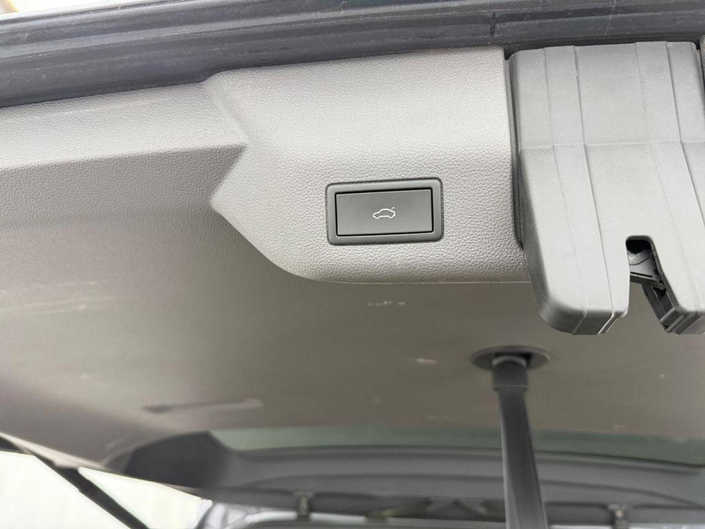 Volkswagen Multivan Life Batalla Corta 1.4 TSI PHEV 160 kW (218 CV) DSG