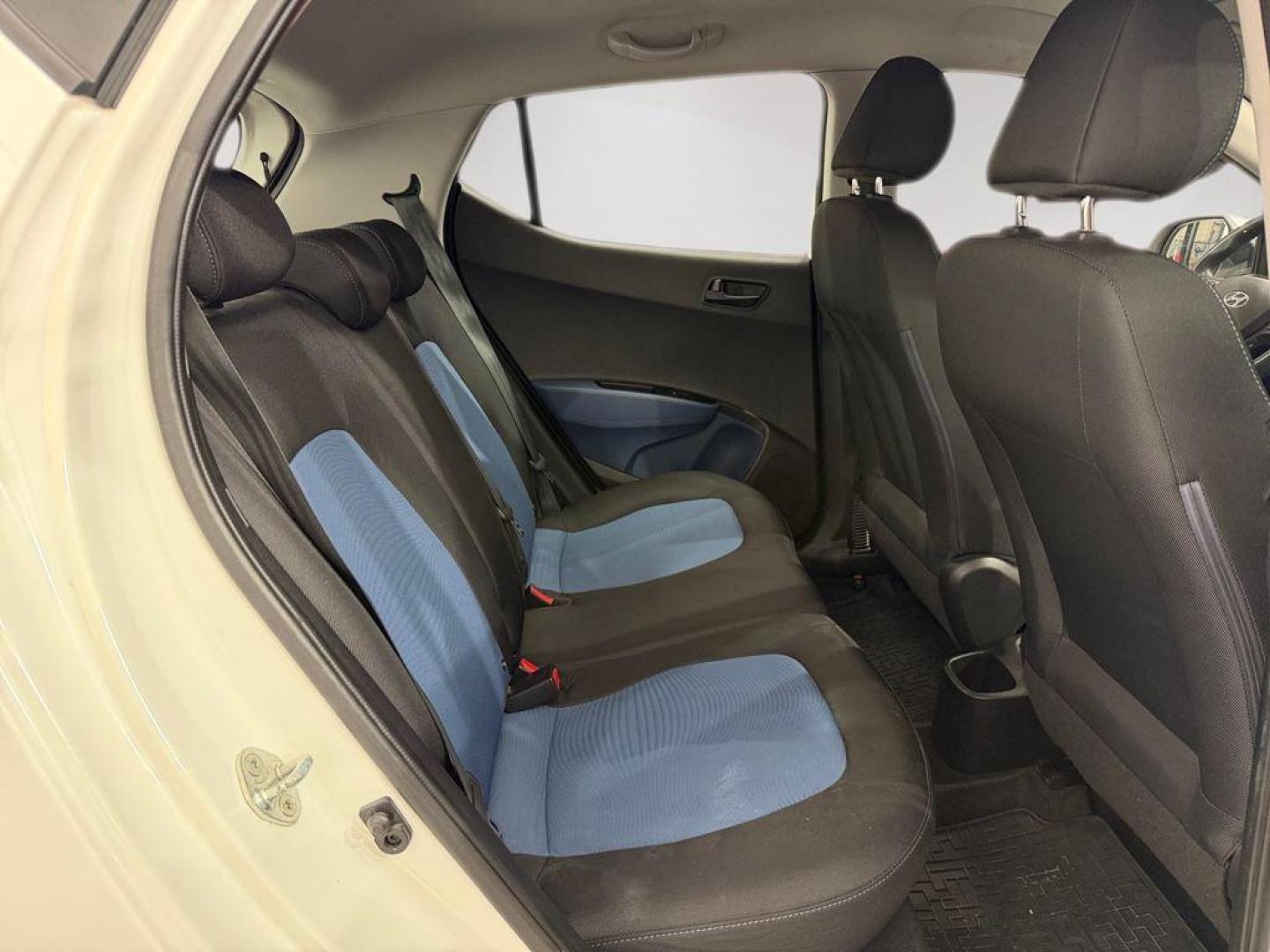 Hyundai i10 1.0 Essence 49 kW (66 CV)