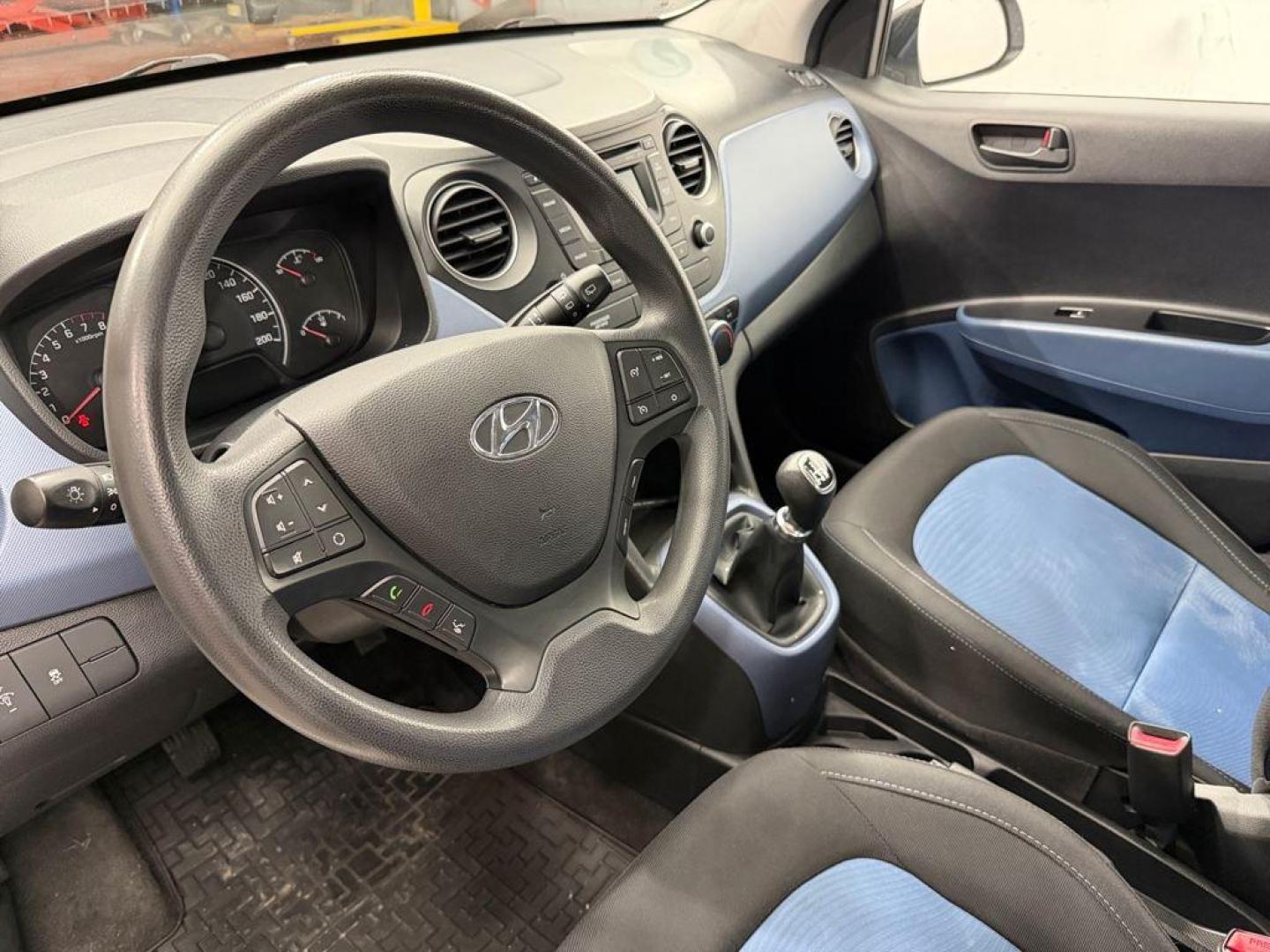 Hyundai i10 1.0 Essence 49 kW (66 CV)