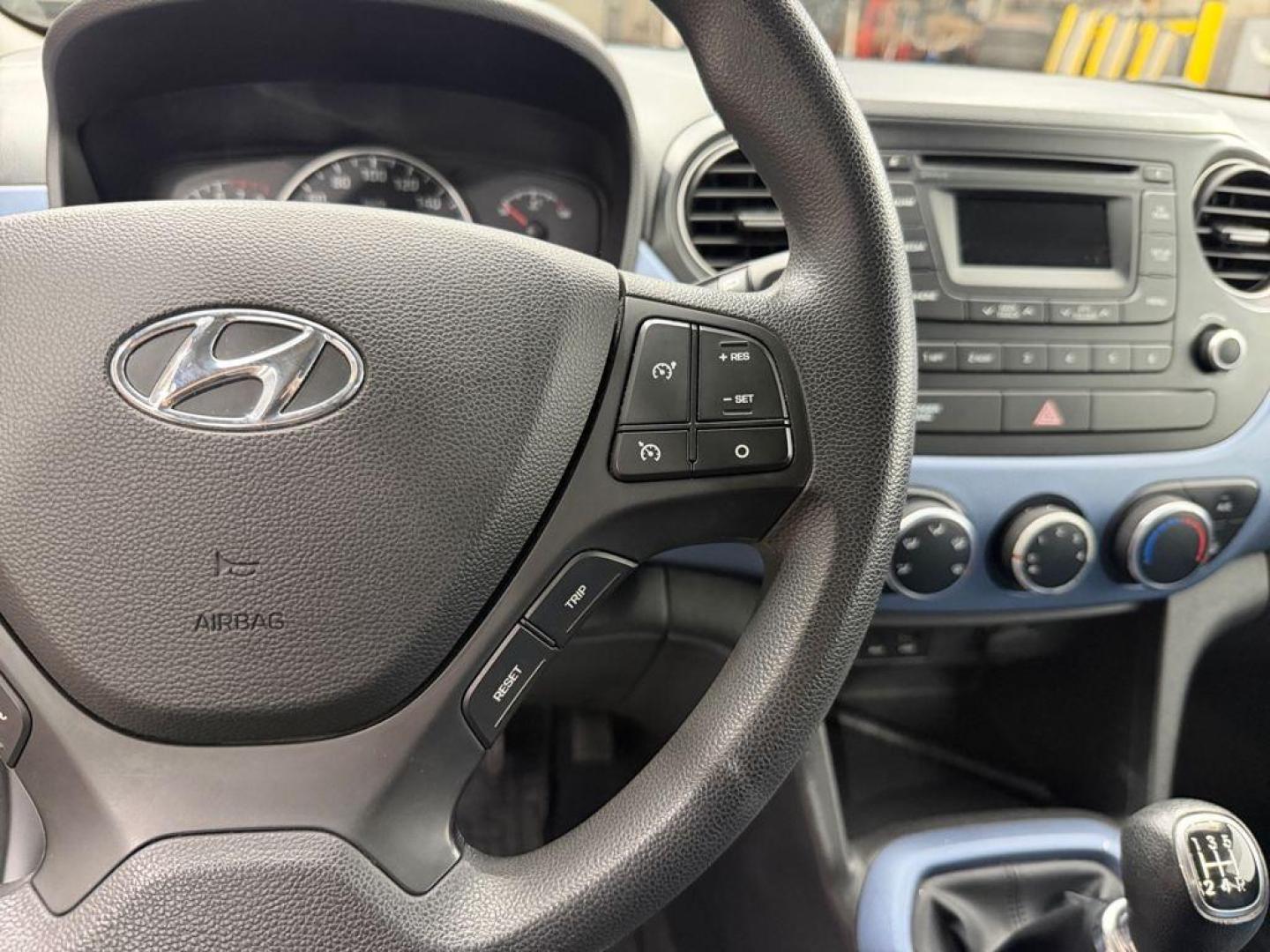 Hyundai i10 1.0 Essence 49 kW (66 CV)