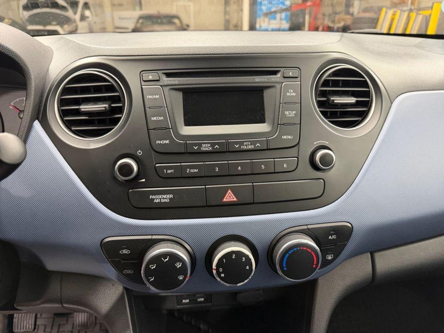 Hyundai i10 1.0 Essence 49 kW (66 CV)