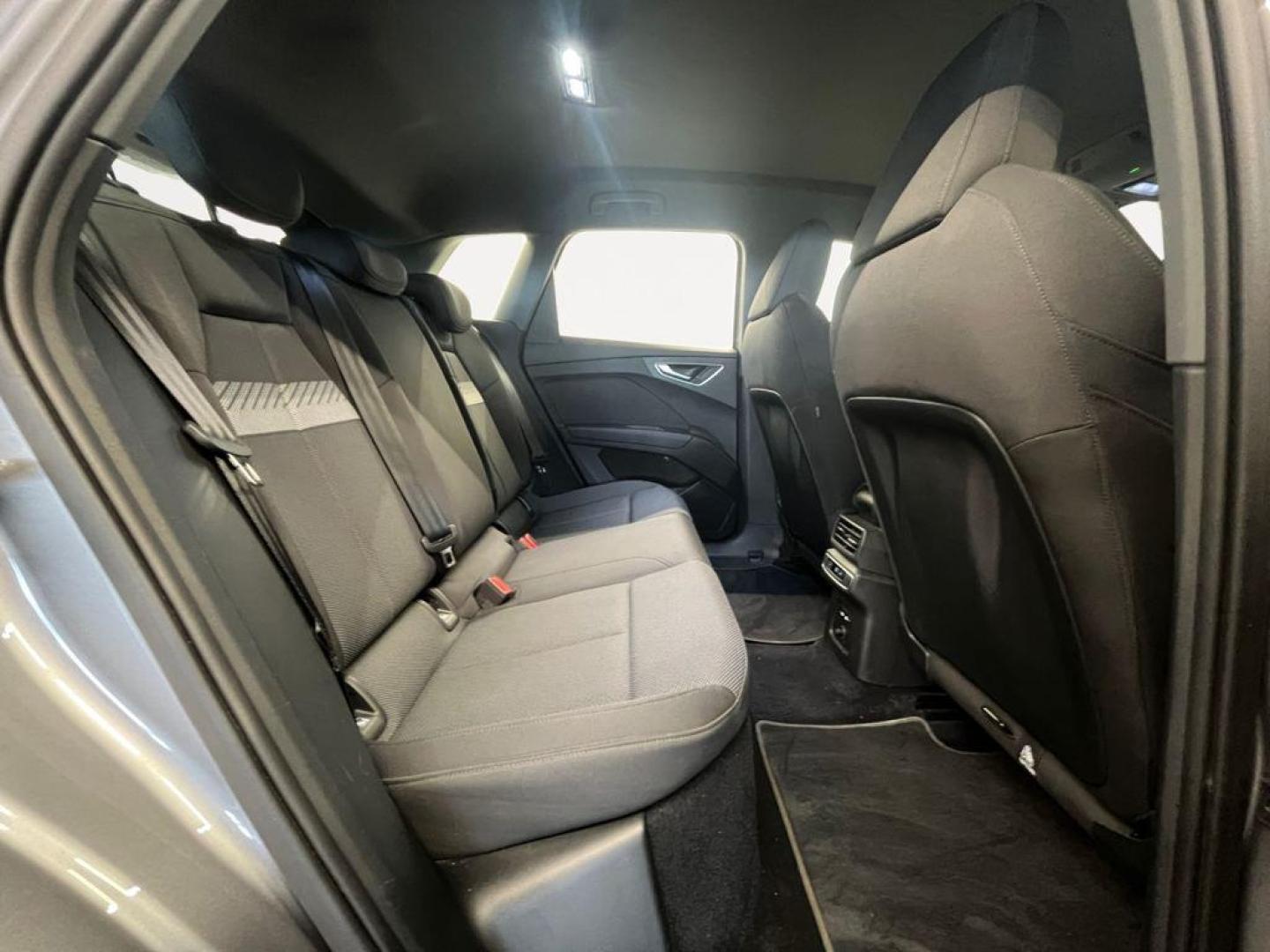 Audi Q4 e-tron S line 40 e-tron 150kW 82kWh