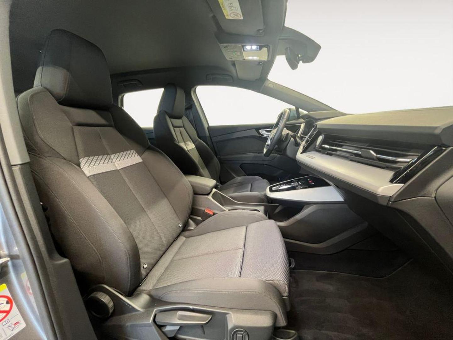 Audi Q4 e-tron S line 40 e-tron 150kW 82kWh