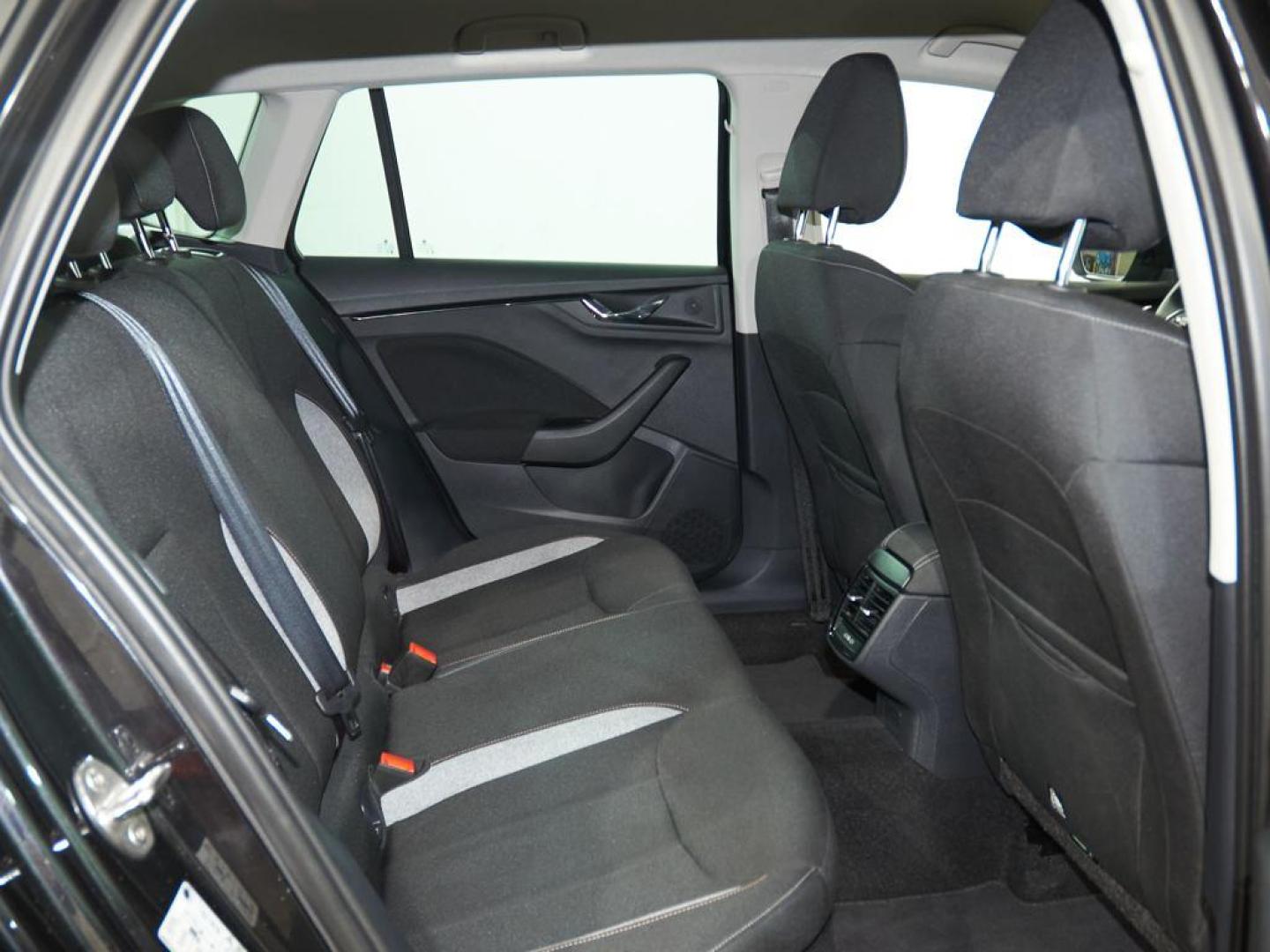 Skoda Kamiq 1.0 TSI Selection 85 kW (115 CV)