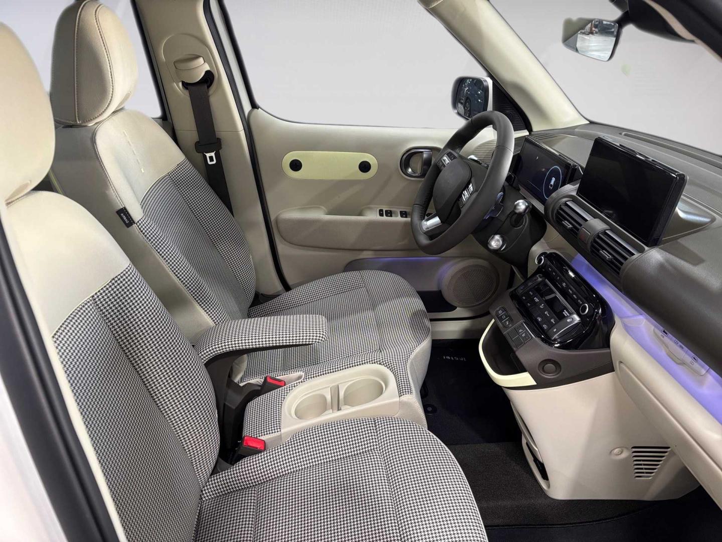 Hyundai Inster 49kWh Tecno 115