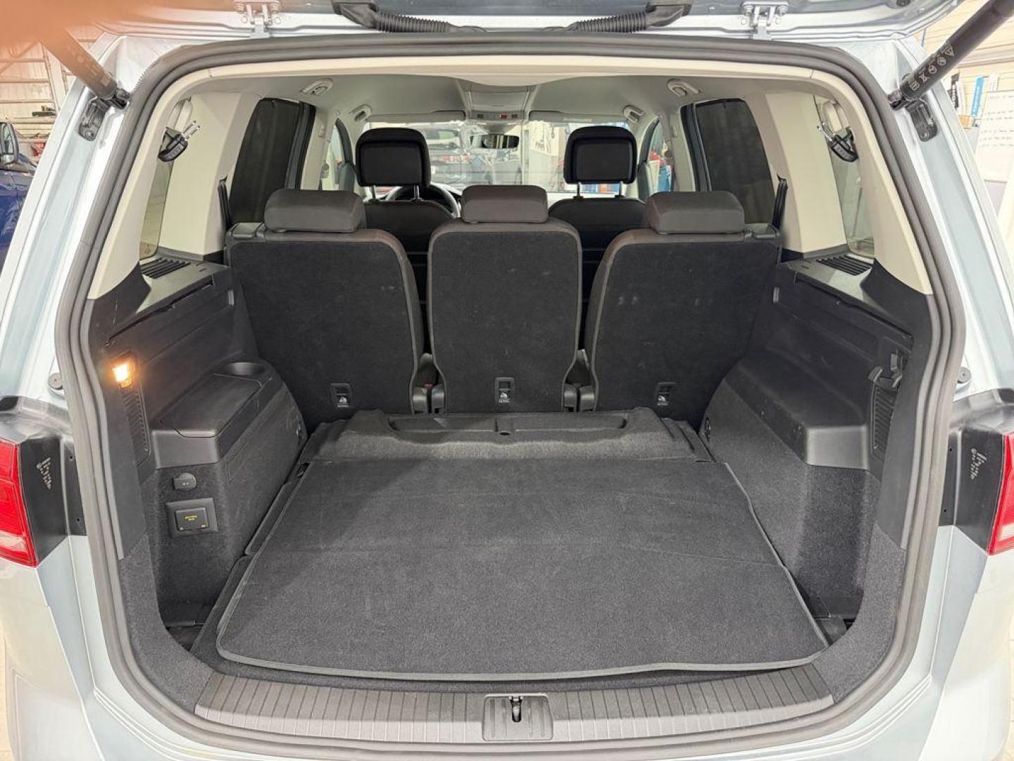 Volkswagen Touran ``Más`` 1.5 TSI 110 kW (150 CV) DSG