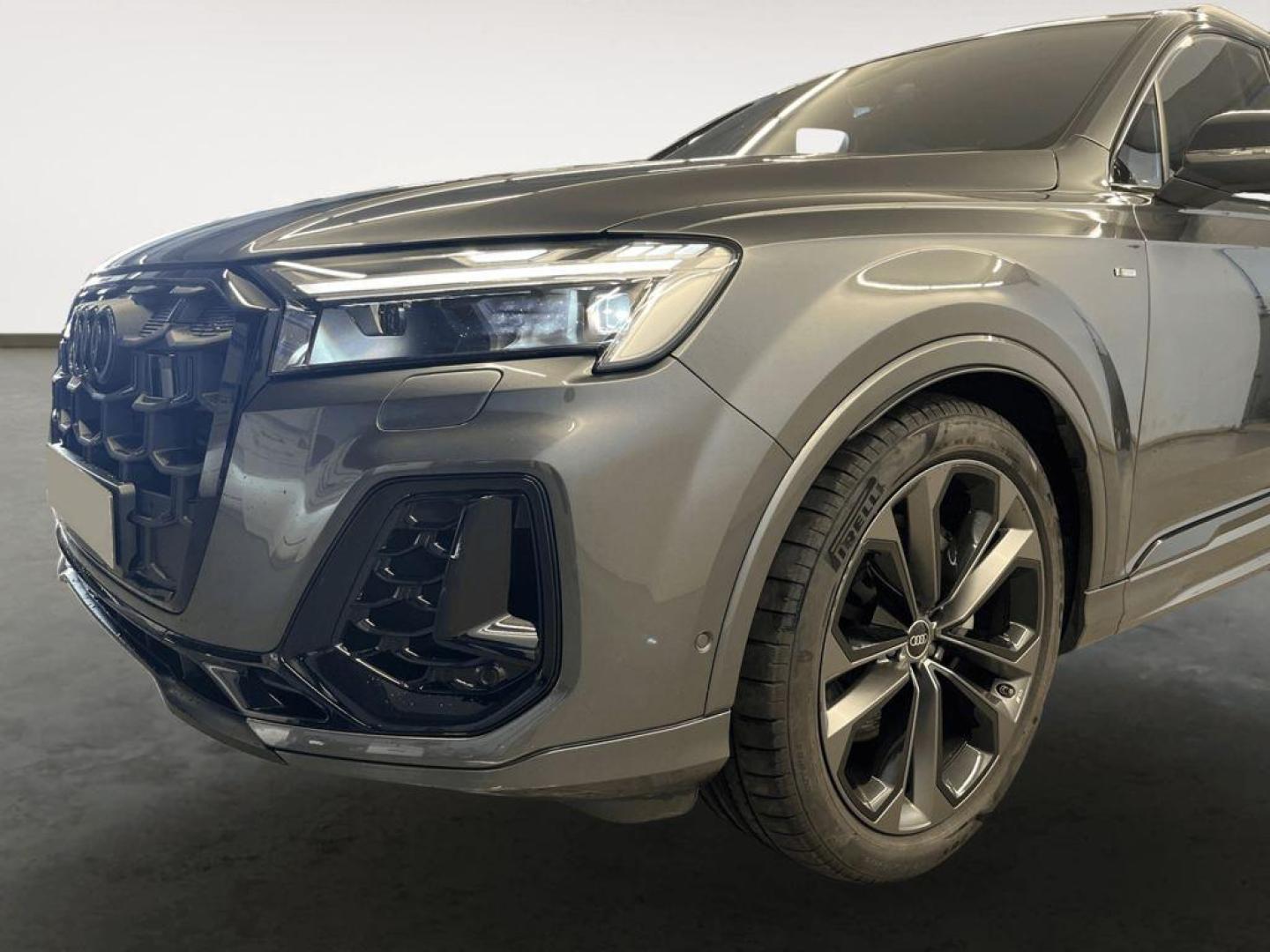 Audi Q7 Black line Ed. 50 TDI quattro 210kW tipt
