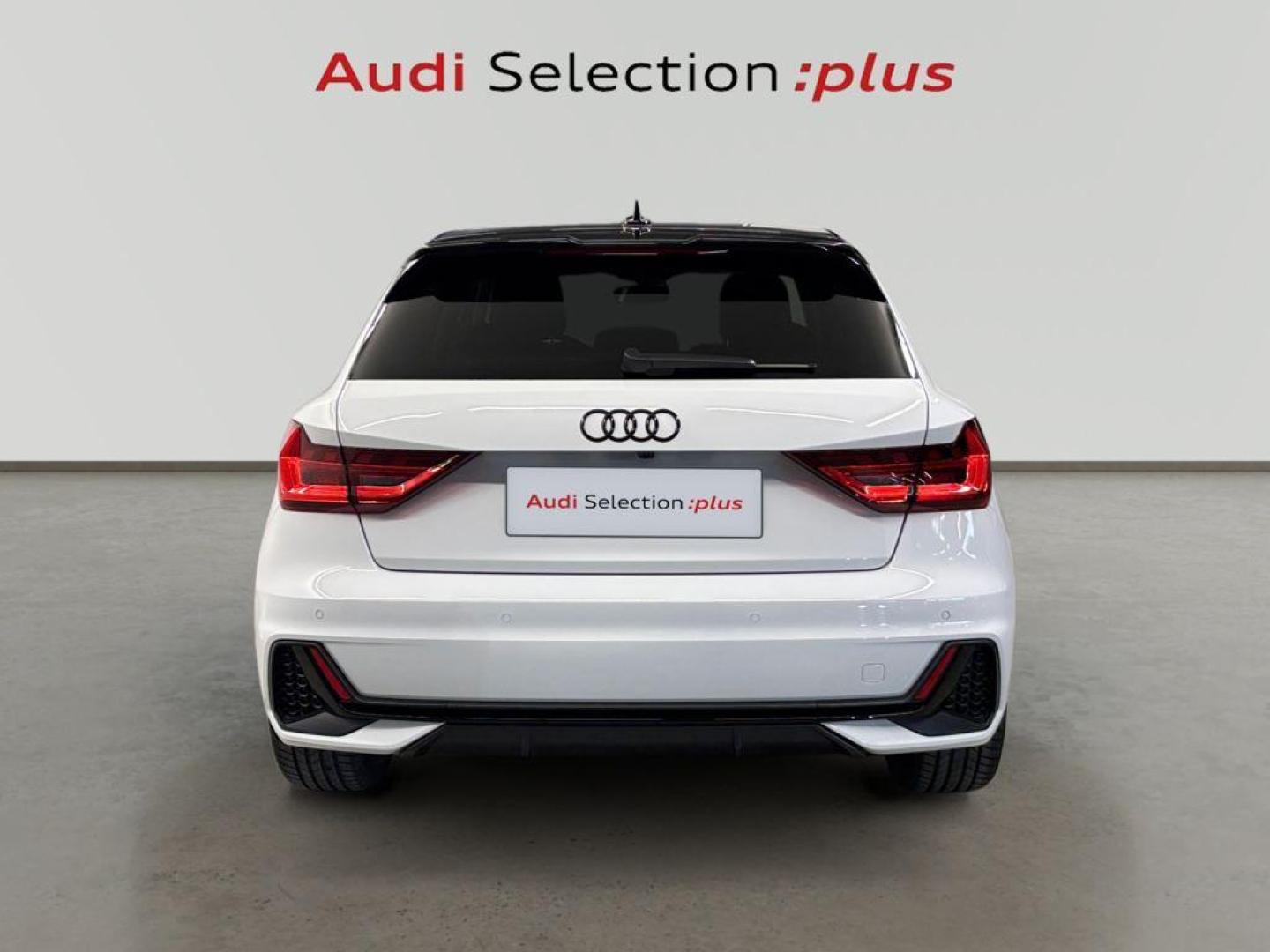 Audi A1 Sportback Adrenal Black 30TFSI 85kW S tr