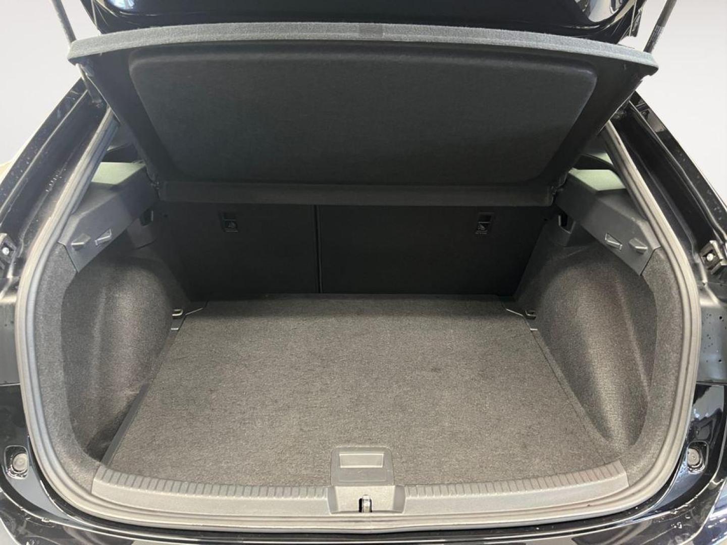 Volkswagen Taigo R-Line 1.0 TSI 81kW (110CV)