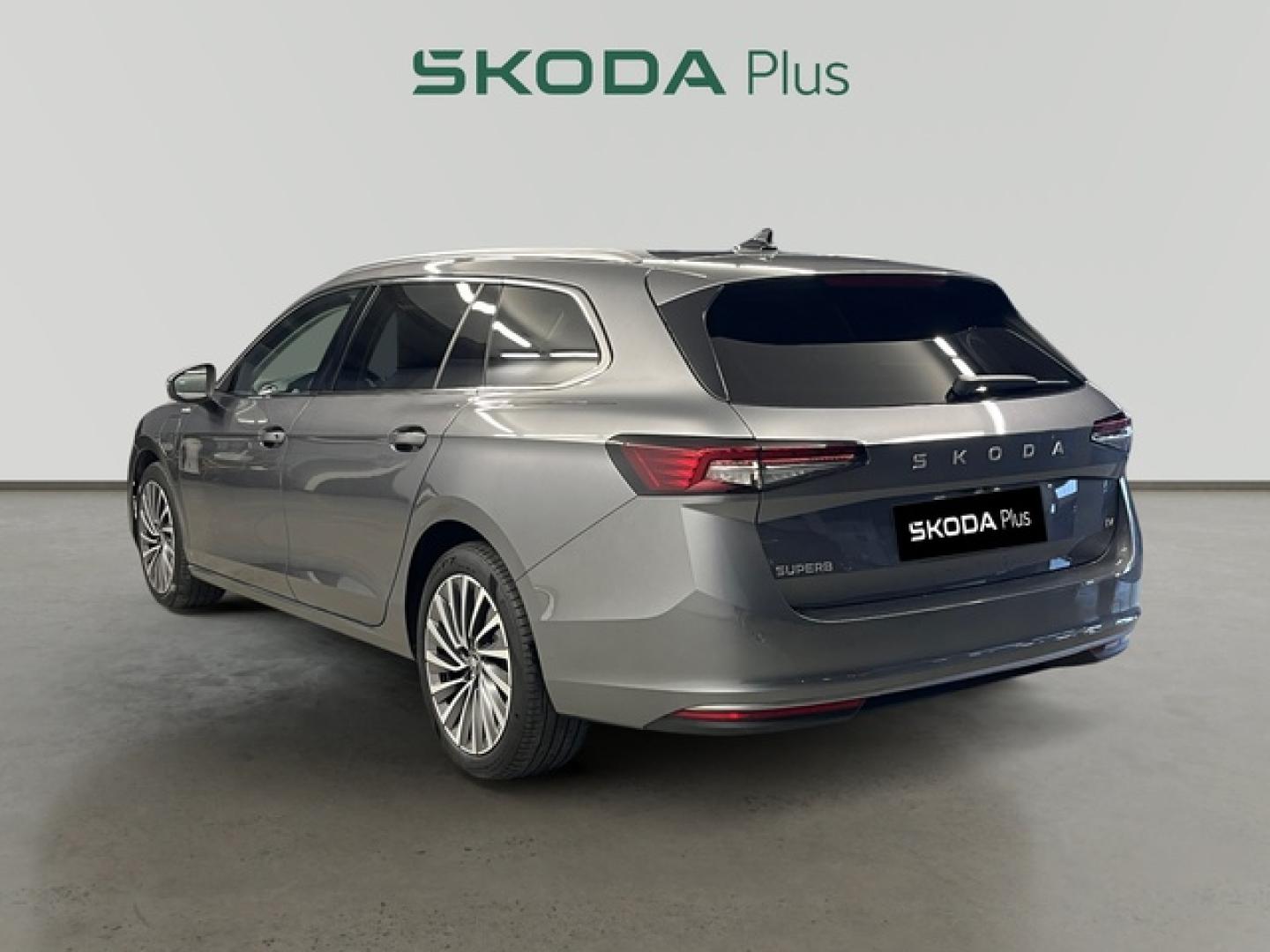 Skoda Superb 1.5 TSI iV P-HEV L&K DSG 150 kW (204 CV)