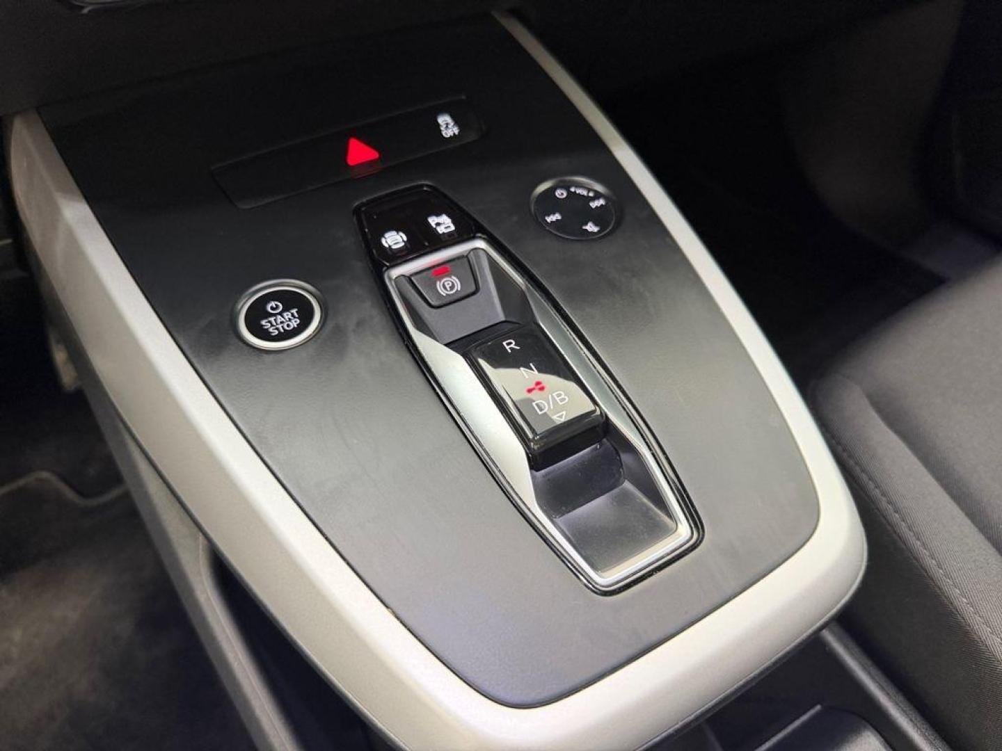 Audi Q4 e-tron Advanced 35 e-tron 55kWh 125 kW (170 CV)