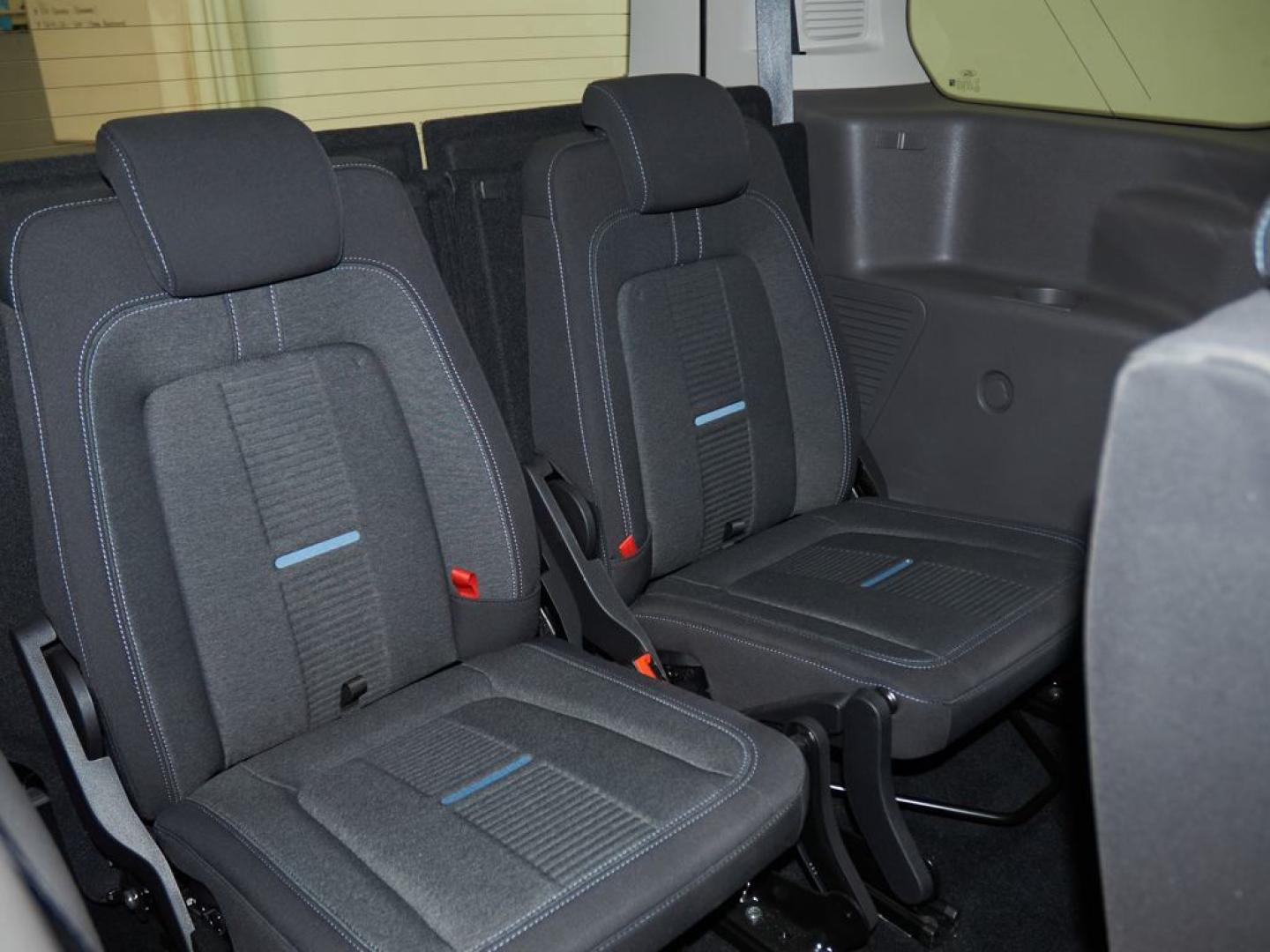 Ford Transit Connect Combi FT 230 Kombi S&S B. Larga L2 Active 120