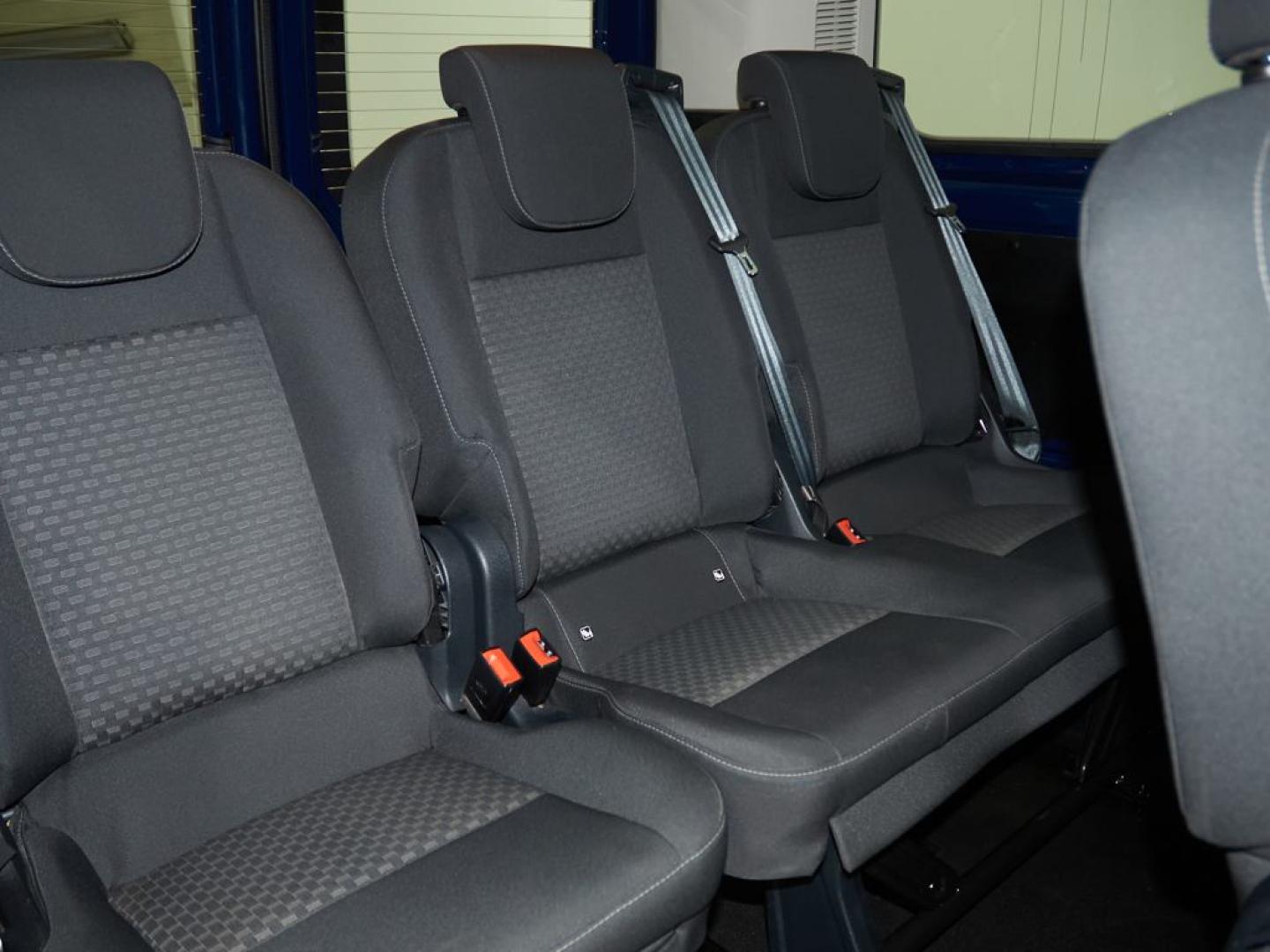 Ford Transit Custom FT 320 L1 Kombi 2.0 Ecoblue Trend 136