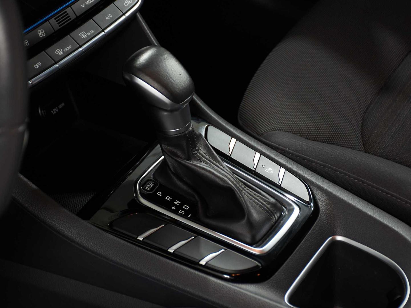 Hyundai Ioniq HEV 1.6 GDI Klass