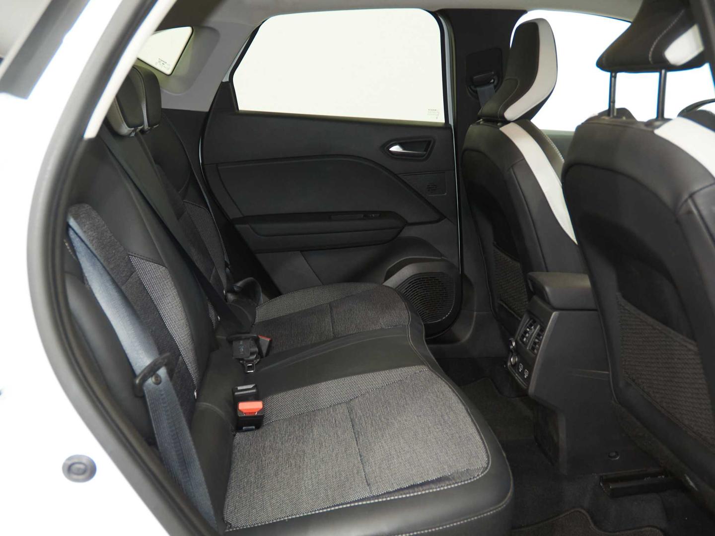 Renault Captur E-TECH Híbrido Enchufable Fast Track 117kW