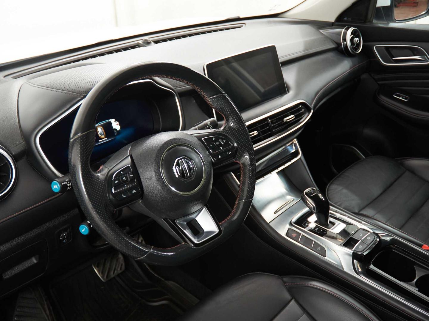 MG 1.5 T-GDI AT Luxury