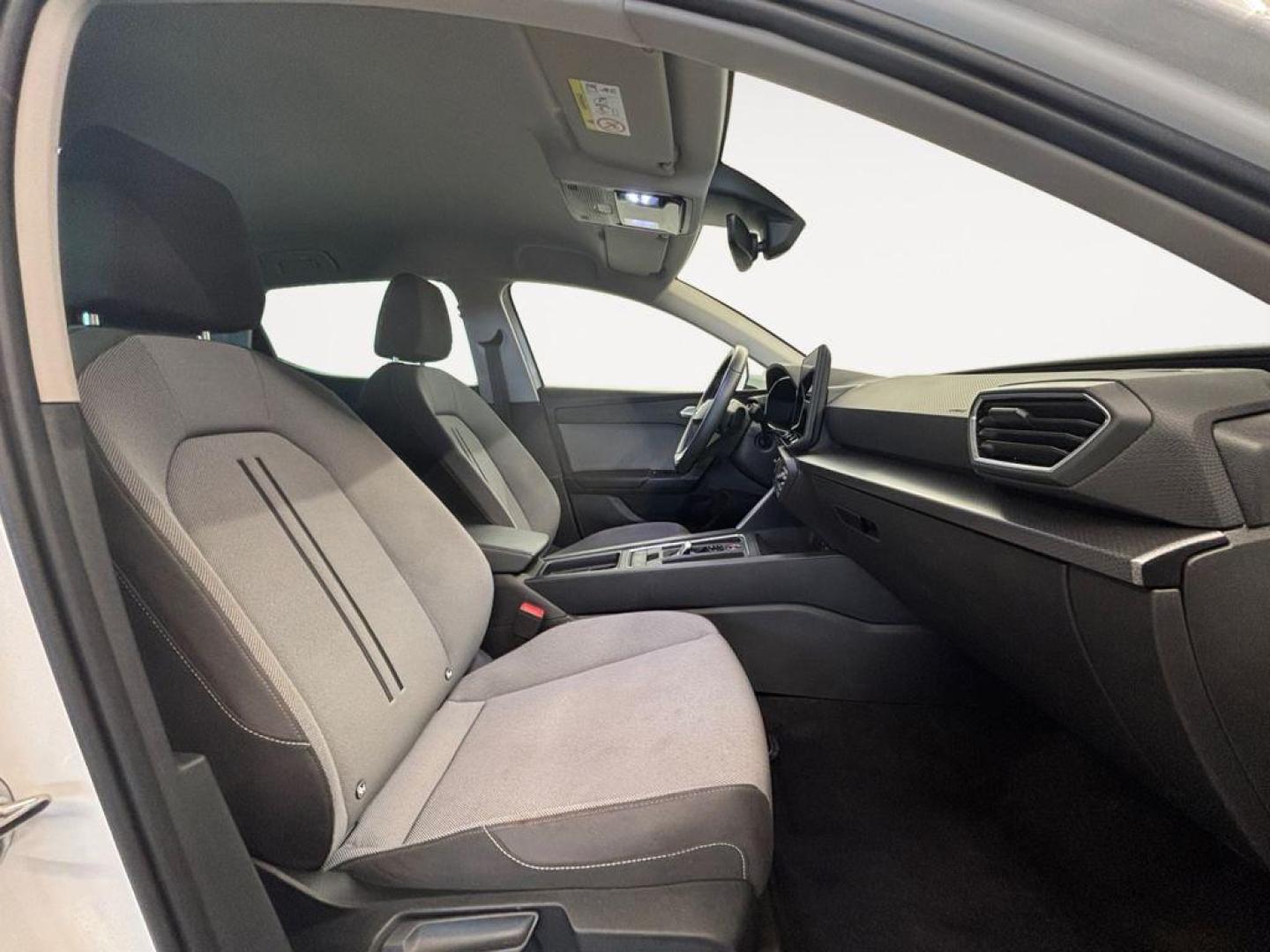 SEAT Leon 1.5 eTSI Style 25 Aniversario DSG 85 kW (116 CV)
