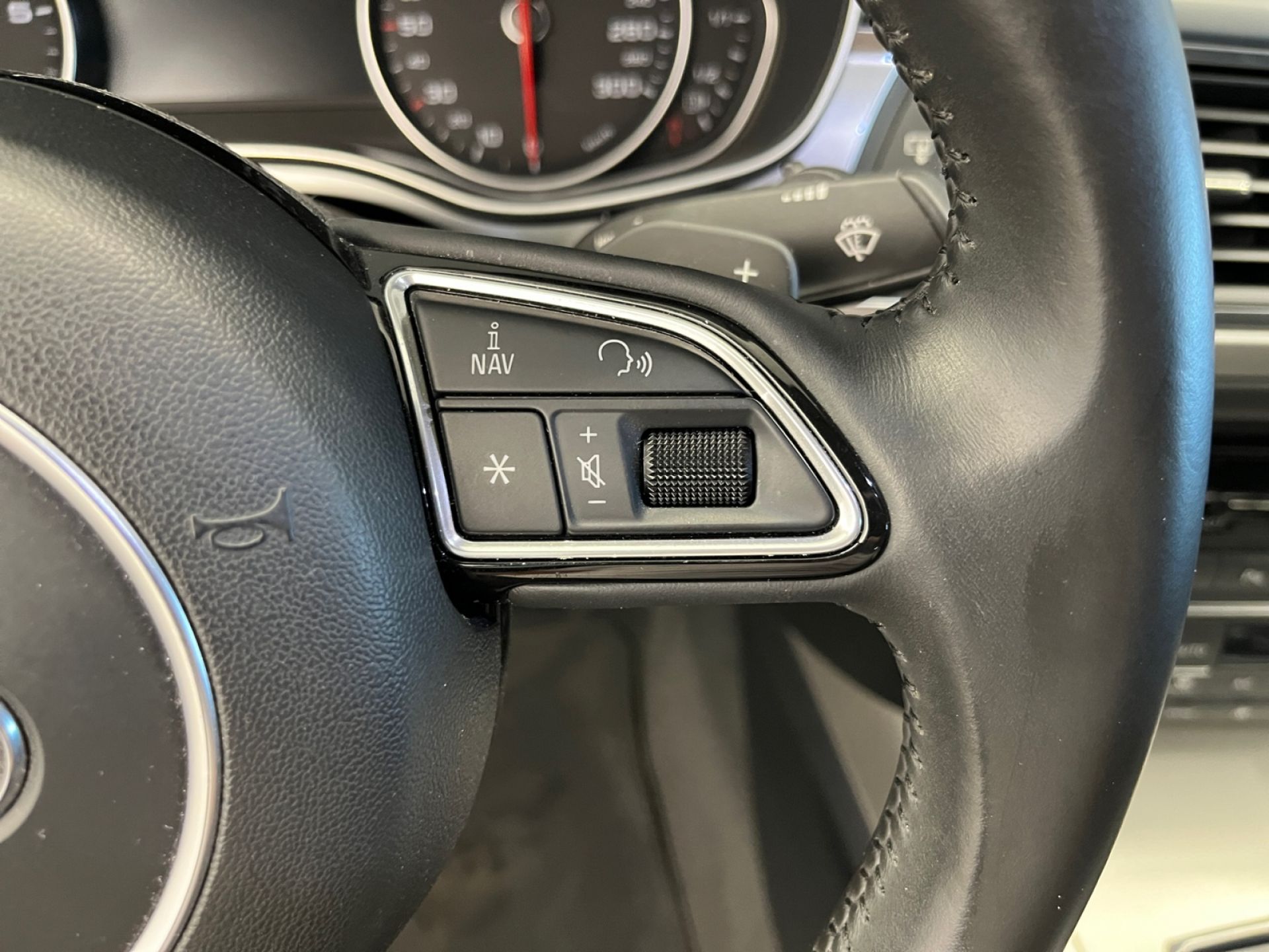 Audi A6 S line 2.0 TDI 140kW(190CV) ultra S tron
