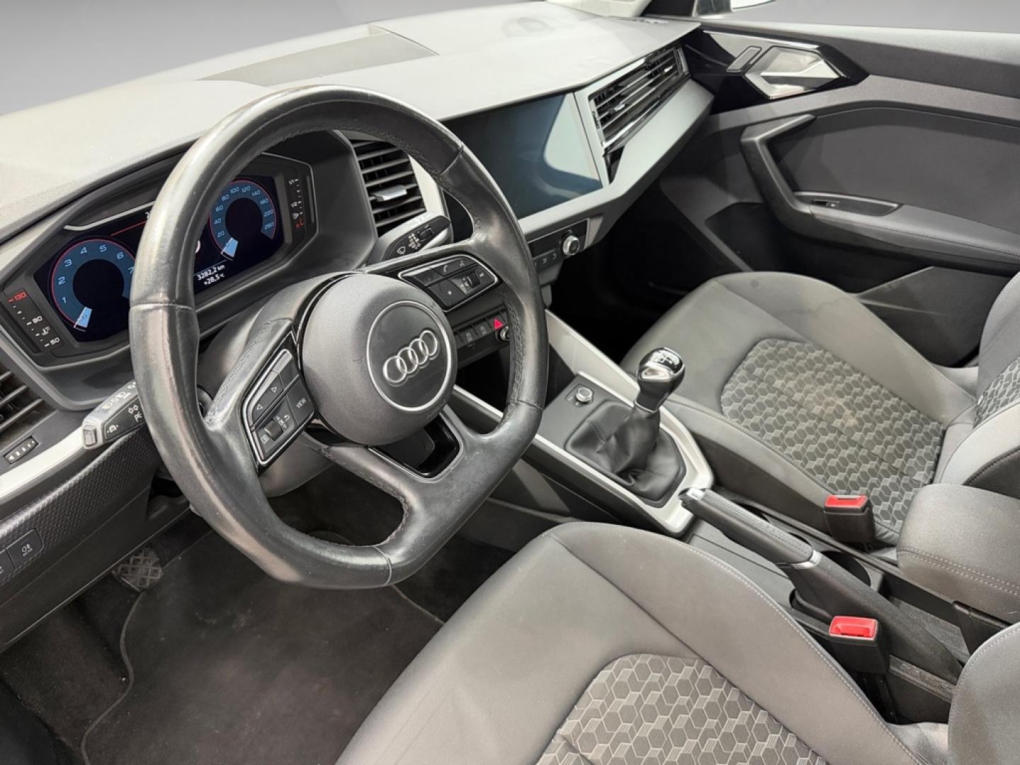 Audi A1 Sportback Adrenalin edition 30 TFSI 81 kW (110 CV)