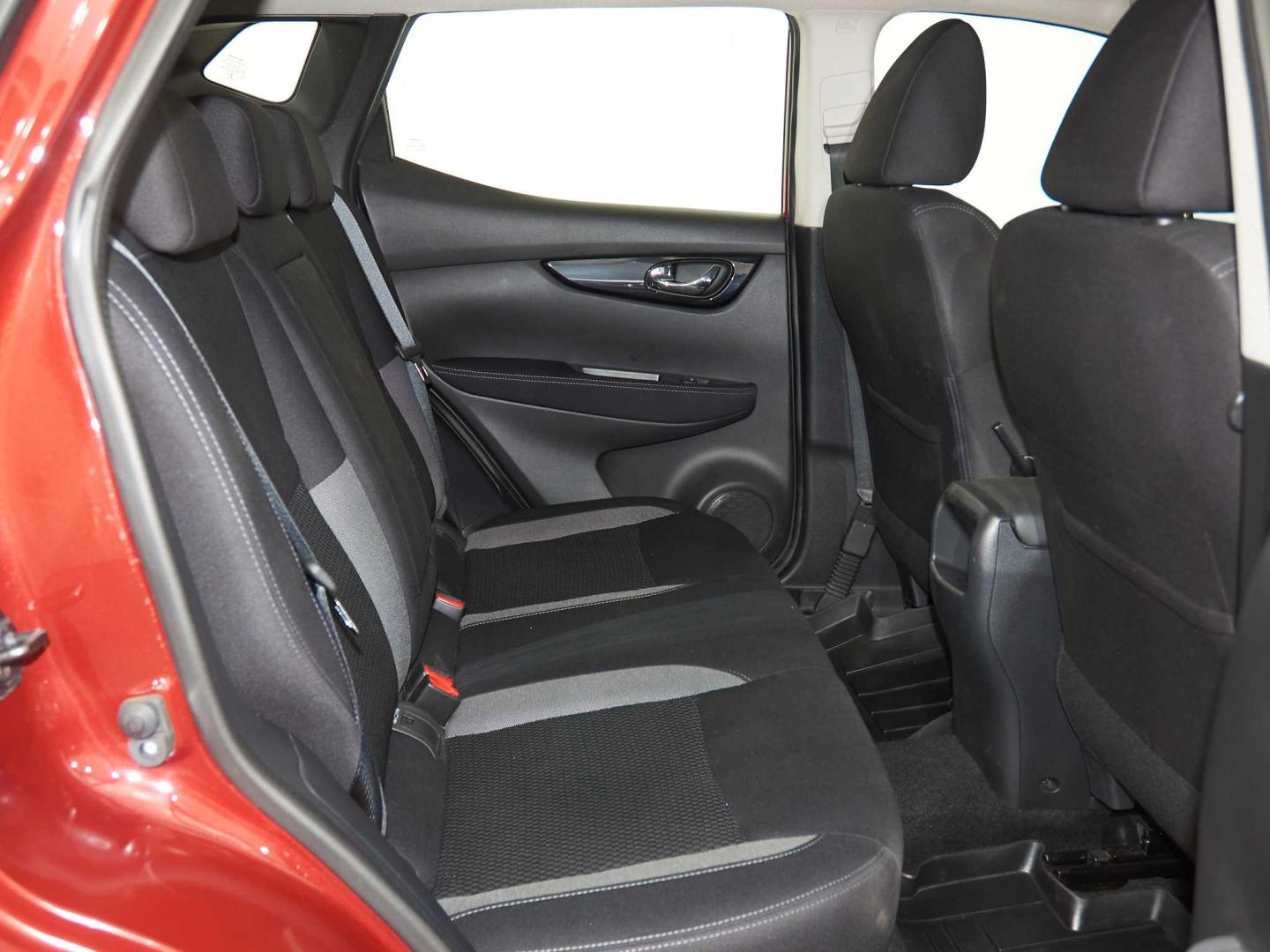 Nissan Qashqai 1.3 DIG-T Acenta 4x2 103kW