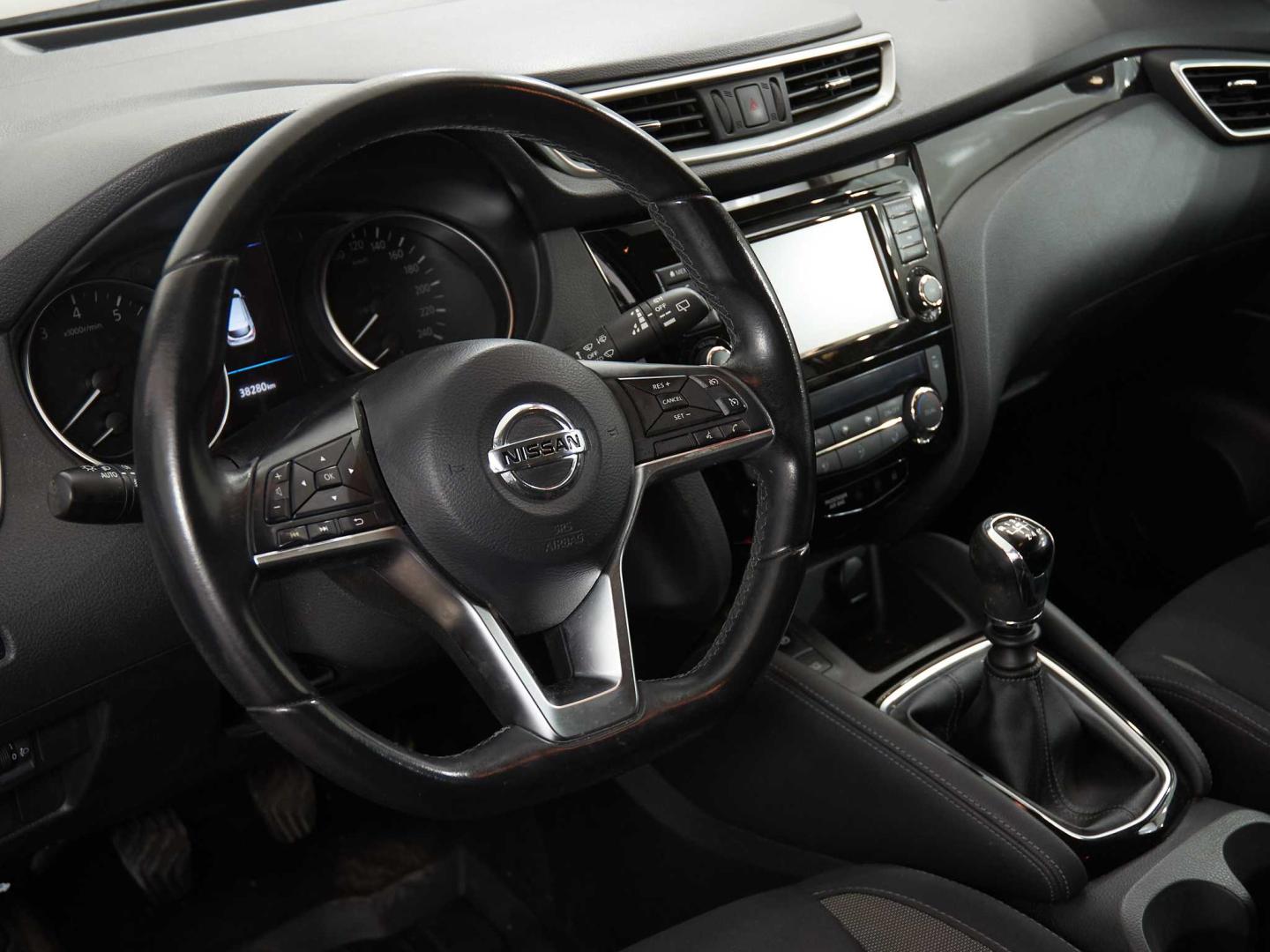 Nissan Qashqai 1.3 DIG-T Acenta 4x2 103kW