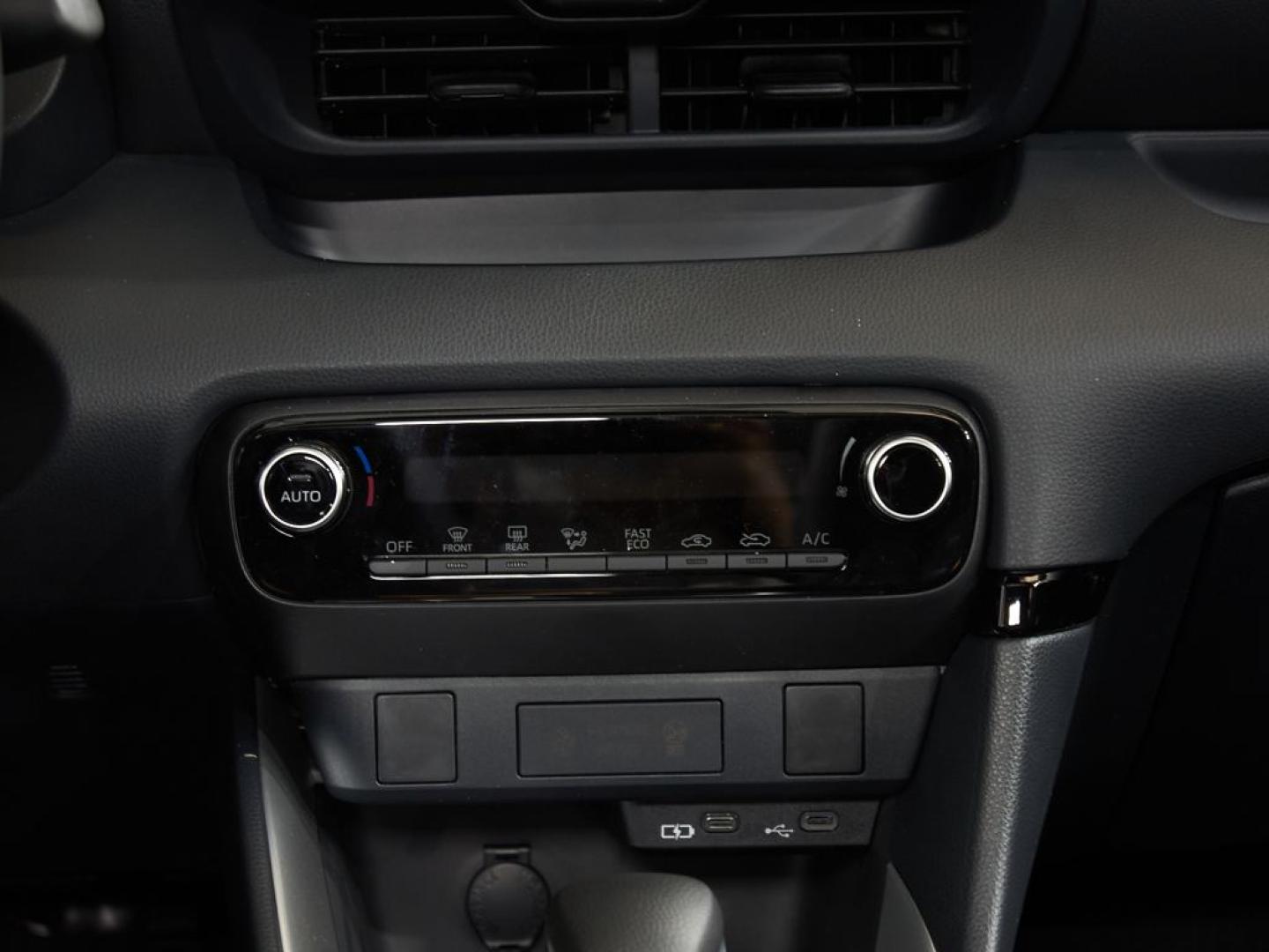 Mazda 2 HYBRID 2024 1.5 85 KW (116 CV) CVT CENTRE-LINE