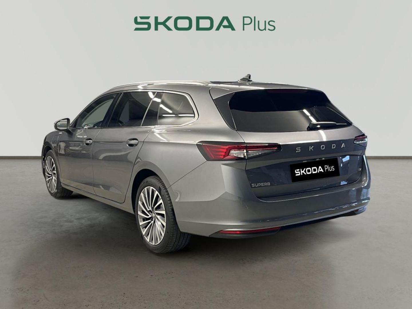 Skoda Superb Combi Diesel 1.5 TSI iV P-HEV L&K DSG 150 kW (204 CV)