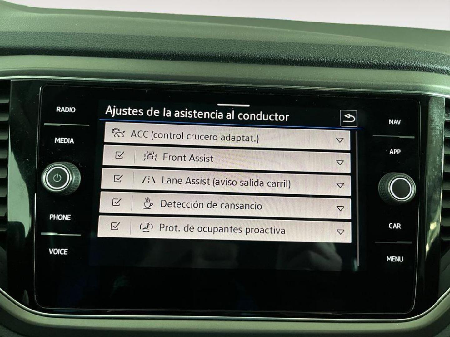 Volkswagen T-Roc Advance R-Line 1.0 TSI 81 kW (110 CV)