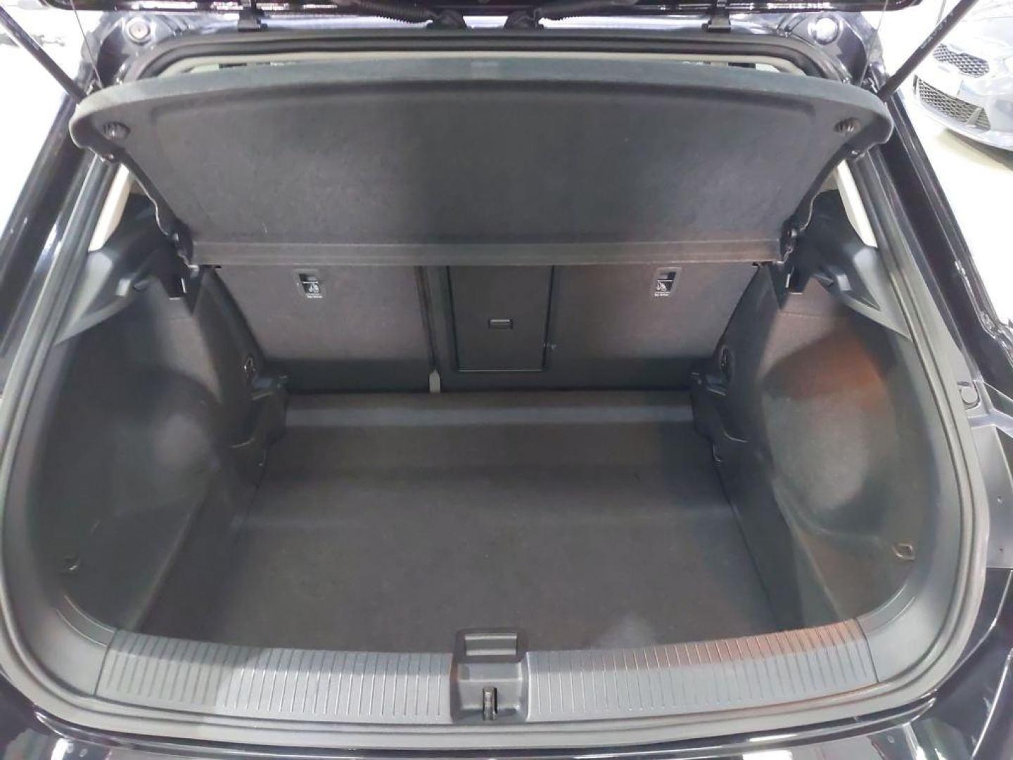Volkswagen T-Roc Advance R-Line 1.5 TSI 110 kW (150 CV)