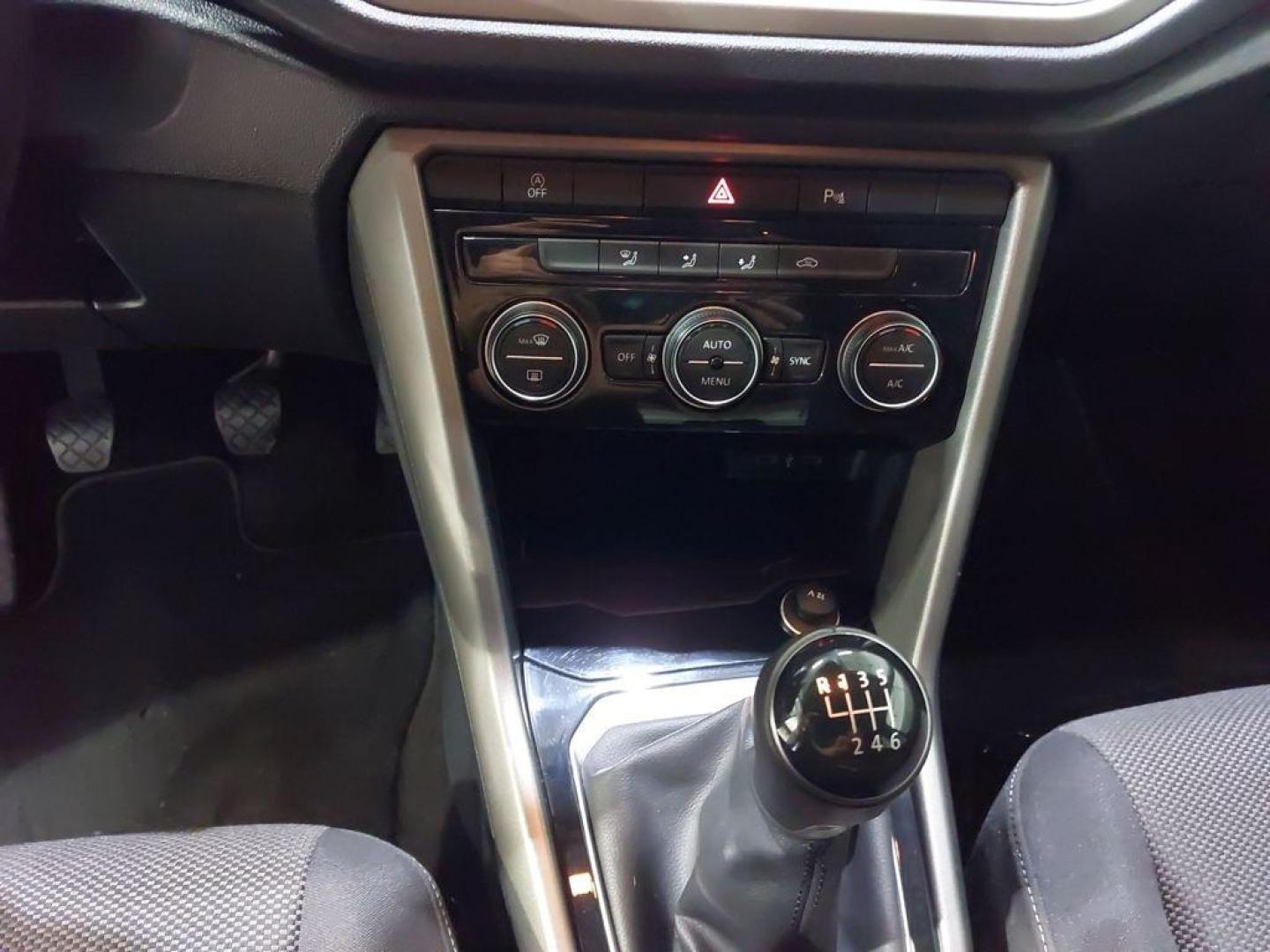 Volkswagen T-Roc Advance R-Line 1.5 TSI 110 kW (150 CV)