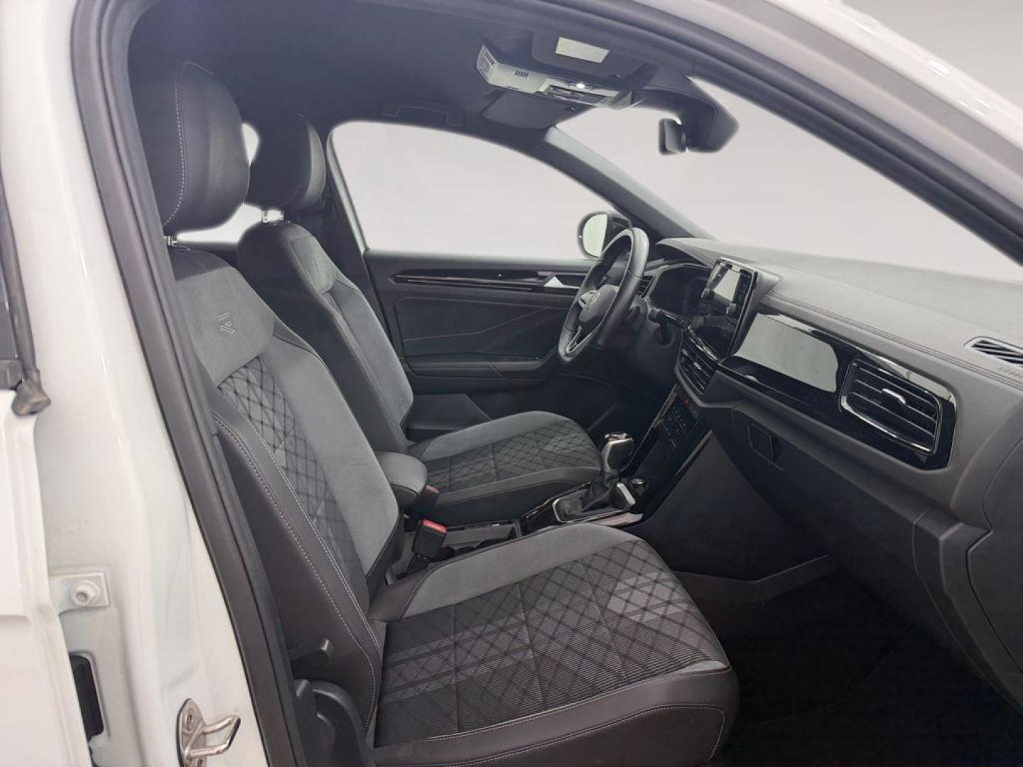 Volkswagen T-Roc R-Line 1.5 TSI 110 kW (150 CV) DSG