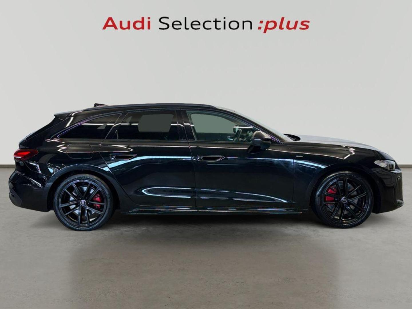 Audi A5 Avant e-hybrid quattro 220kW Black Line
