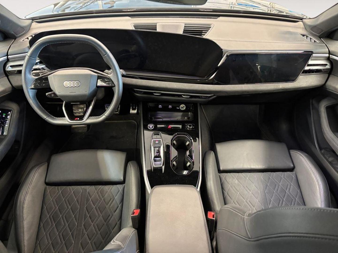 Audi A5 Avant e-hybrid quattro 220kW Black Line