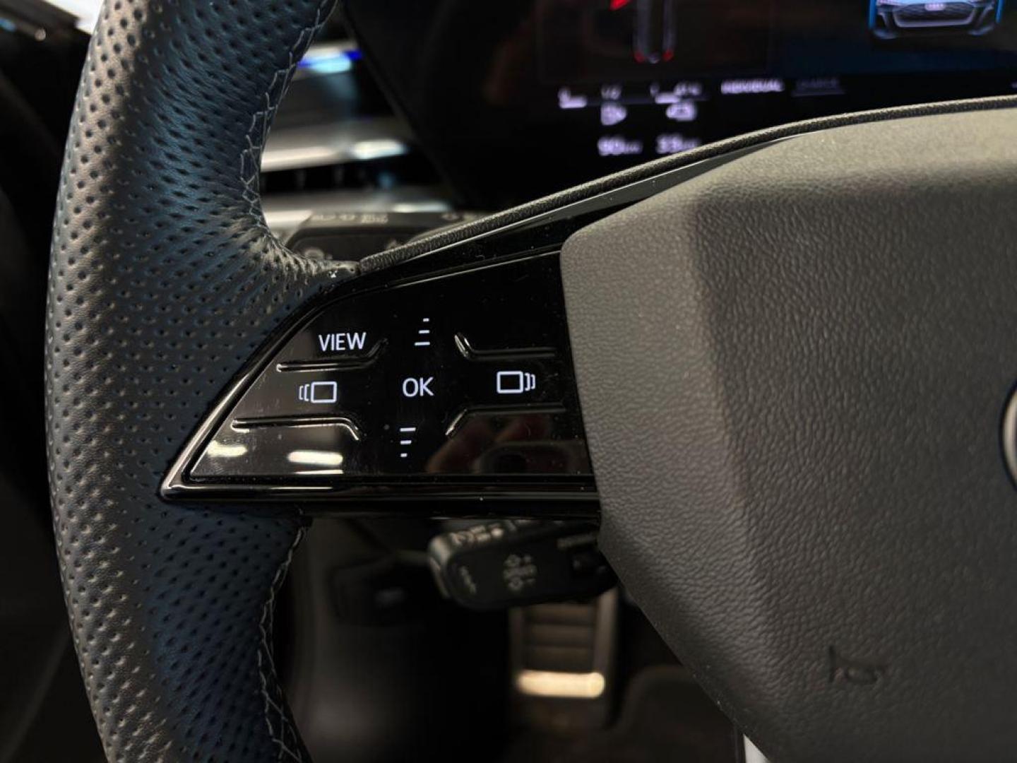 Audi A5 Avant e-hybrid quattro 220kW Black Line