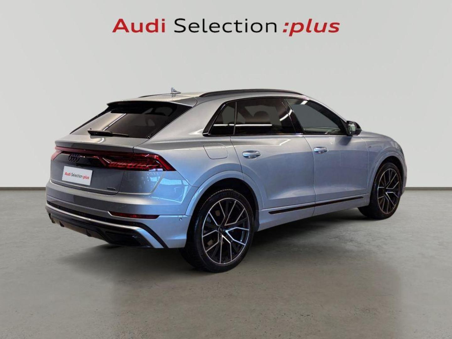 Audi Q8 50 TDI 210kW Black Line Plus quattro tip