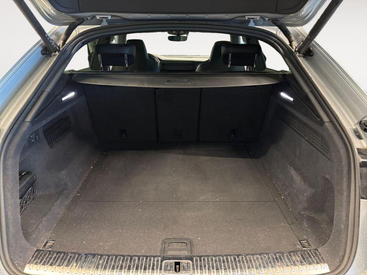 Audi Q8 50 TDI 210kW Black Line Plus quattro tip