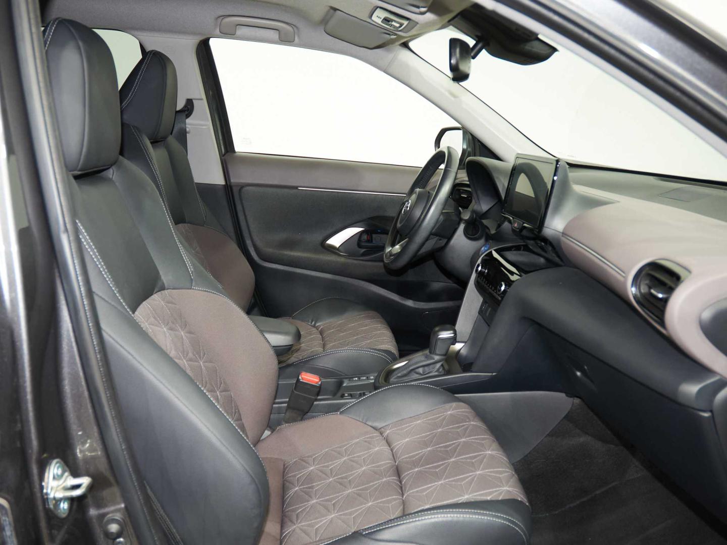 Toyota Yaris Cross 120H Style