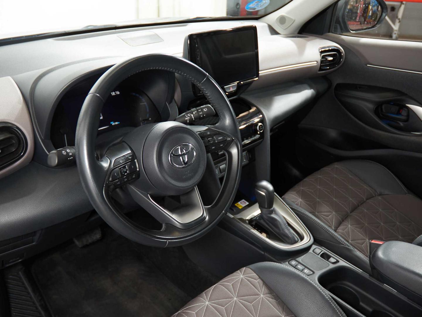 Toyota Yaris Cross 120H Style