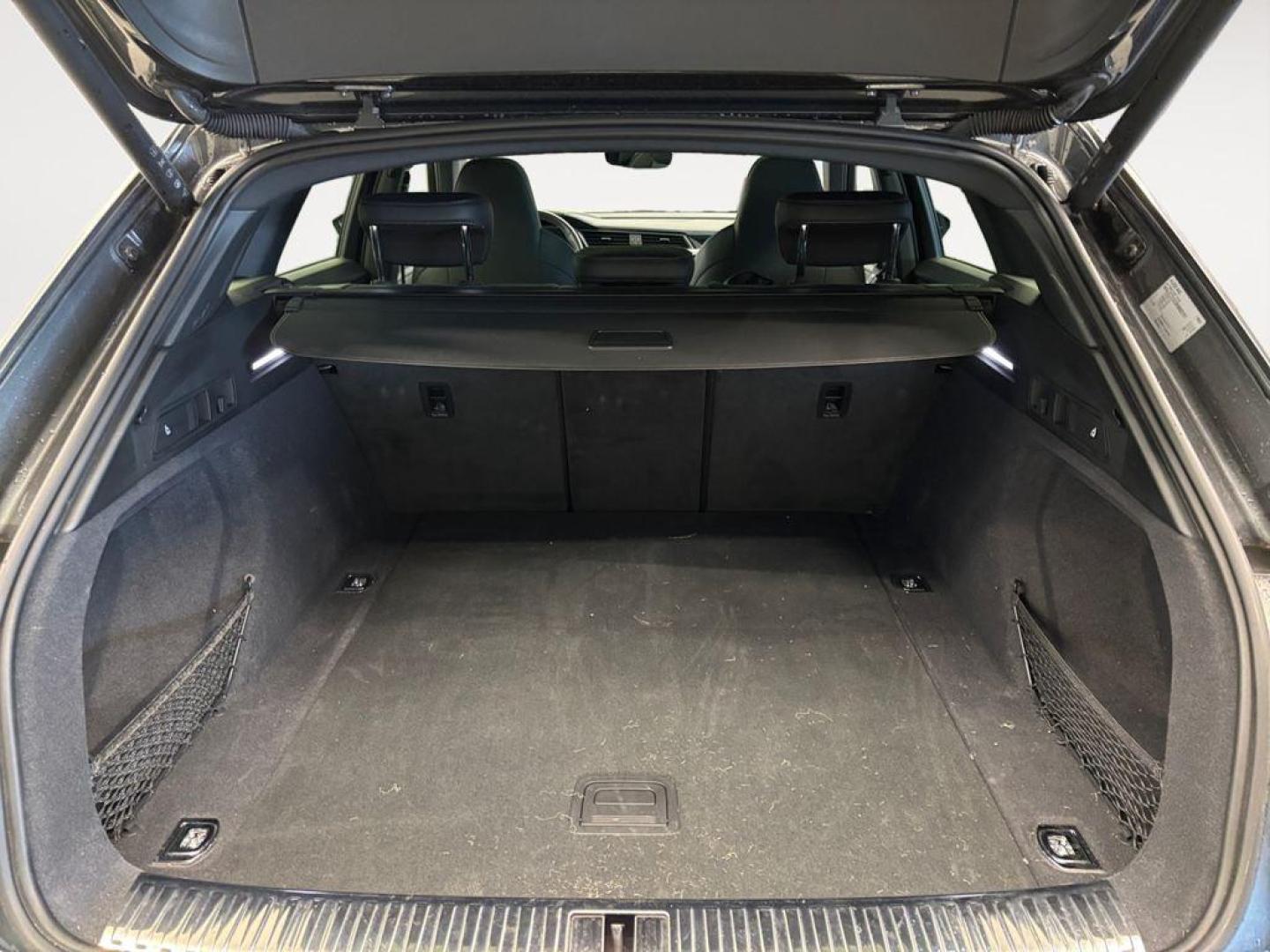 Audi Q8 e-tron S line 55 quattro