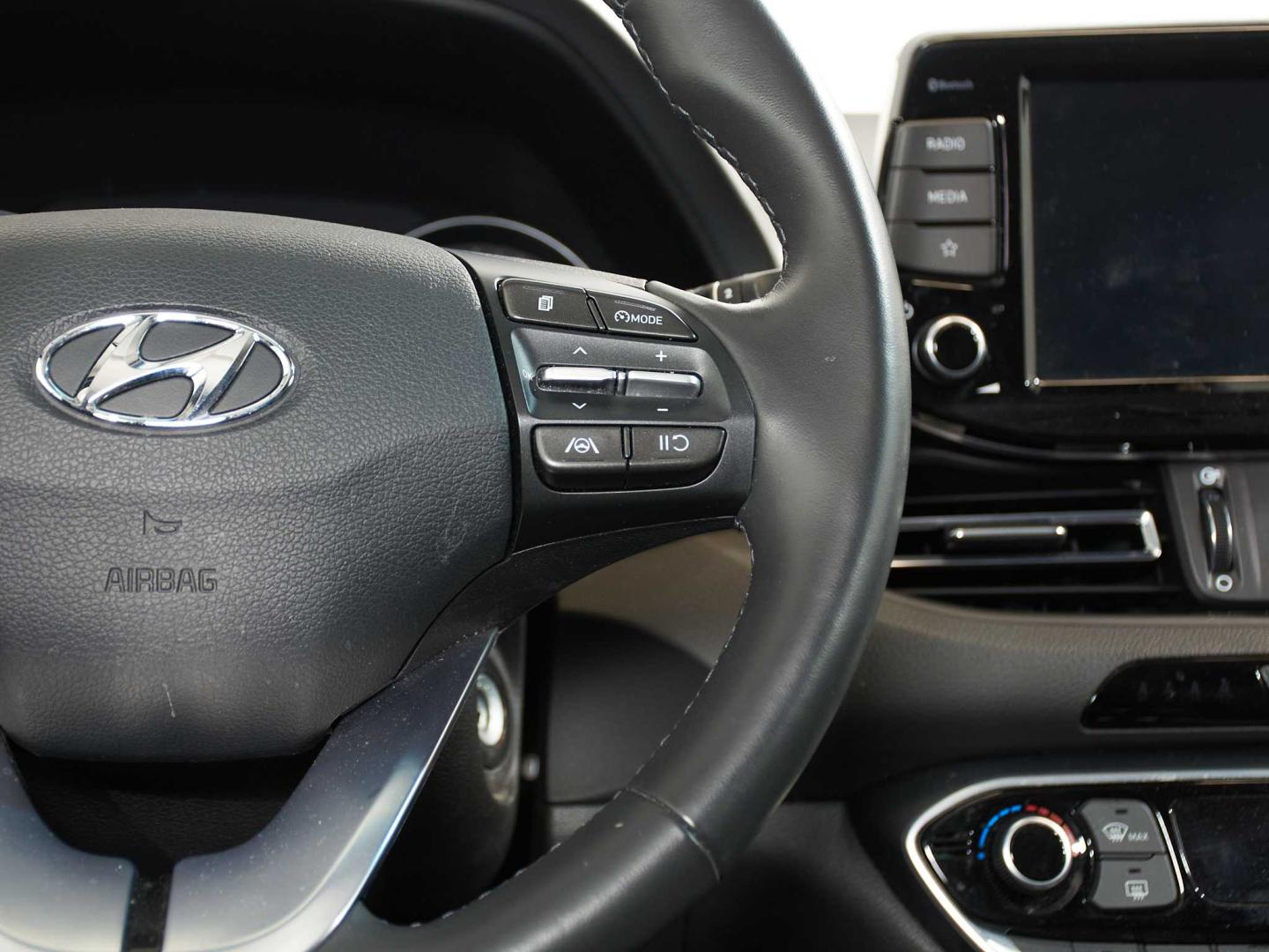 Hyundai i30 1.0 TGDI Klass LR 48V 120
