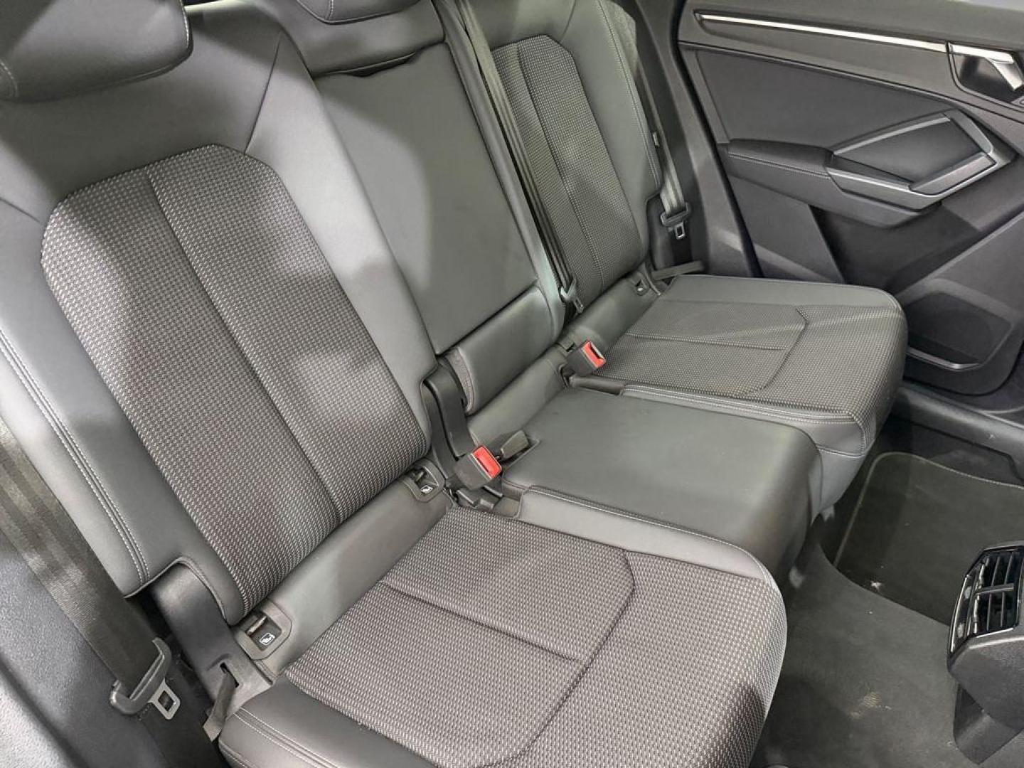 Audi Q3 S line 35 TFSI 110 kW (150 CV)