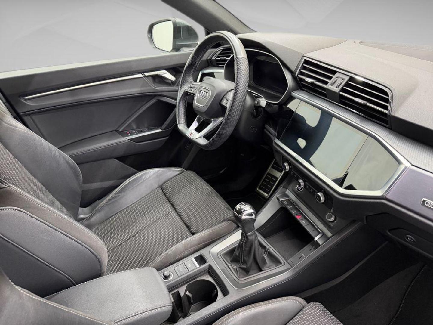 Audi Q3 S line 35 TFSI 110 kW (150 CV)