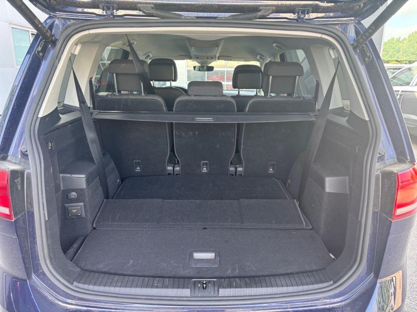Volkswagen Touran ``Más`` 1.5 TSI 110 kW (150 CV) DSG