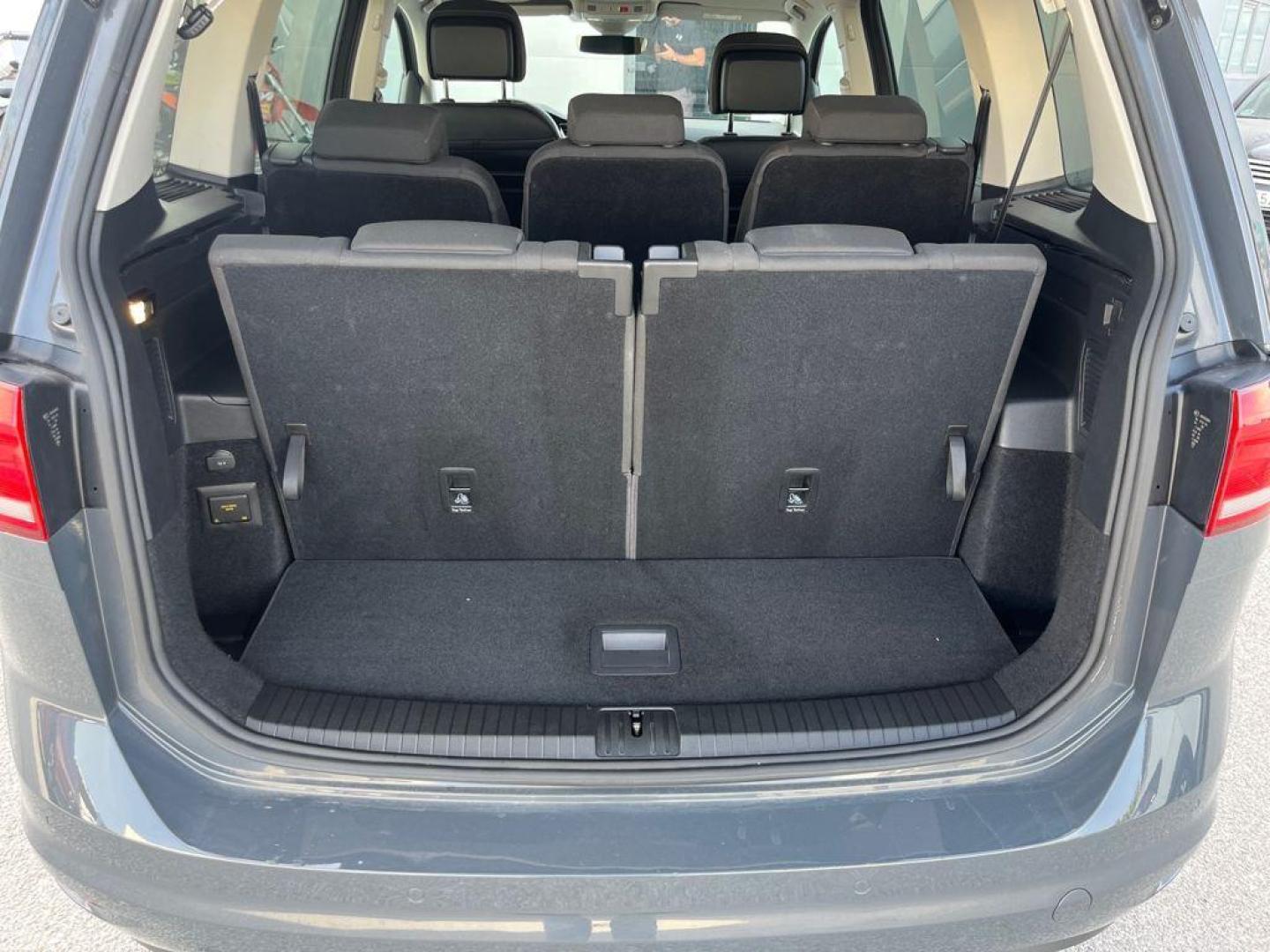 Volkswagen Touran ``Más`` 1.5 TSI 110 kW (150 CV) DSG