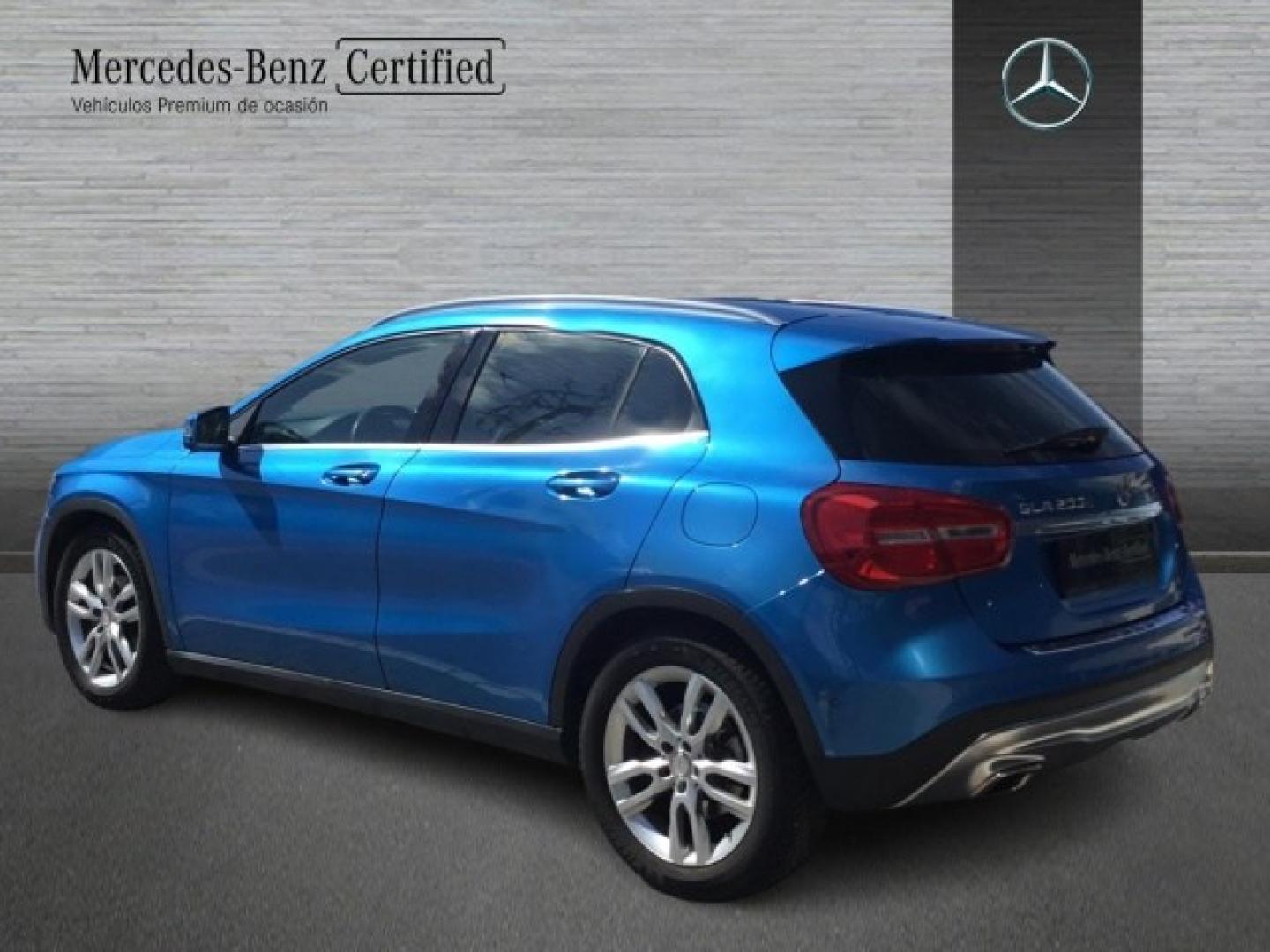 Mercedes Benz GLA 200 CDI / d Urban