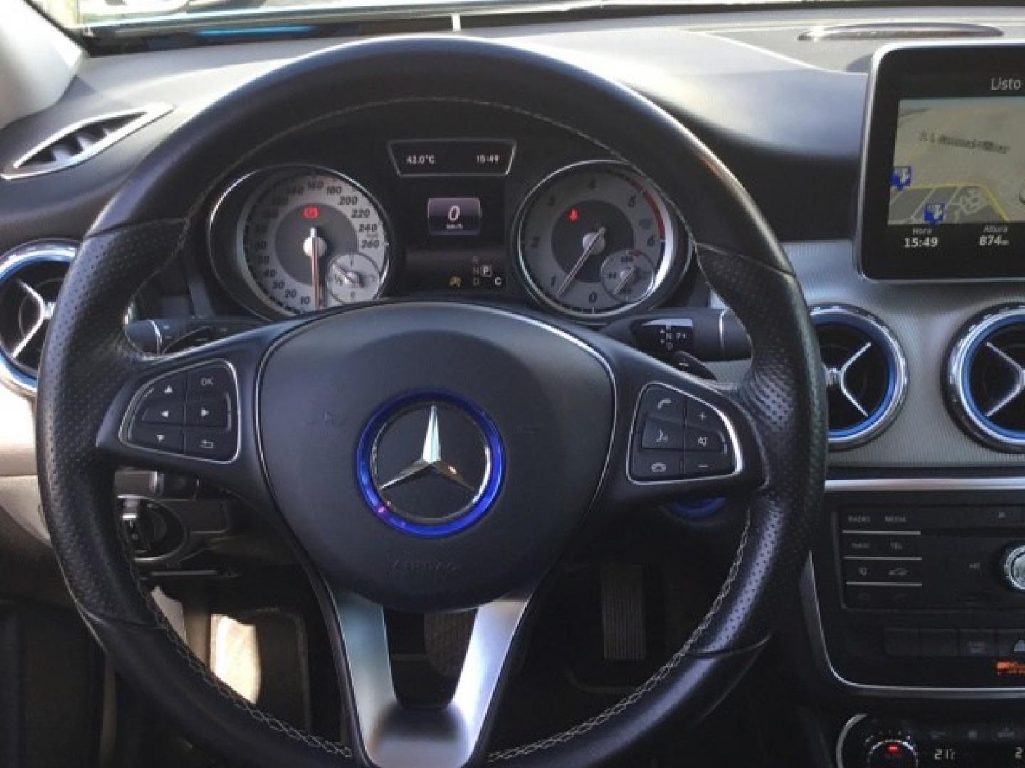 Mercedes Benz GLA 200 CDI / d Urban